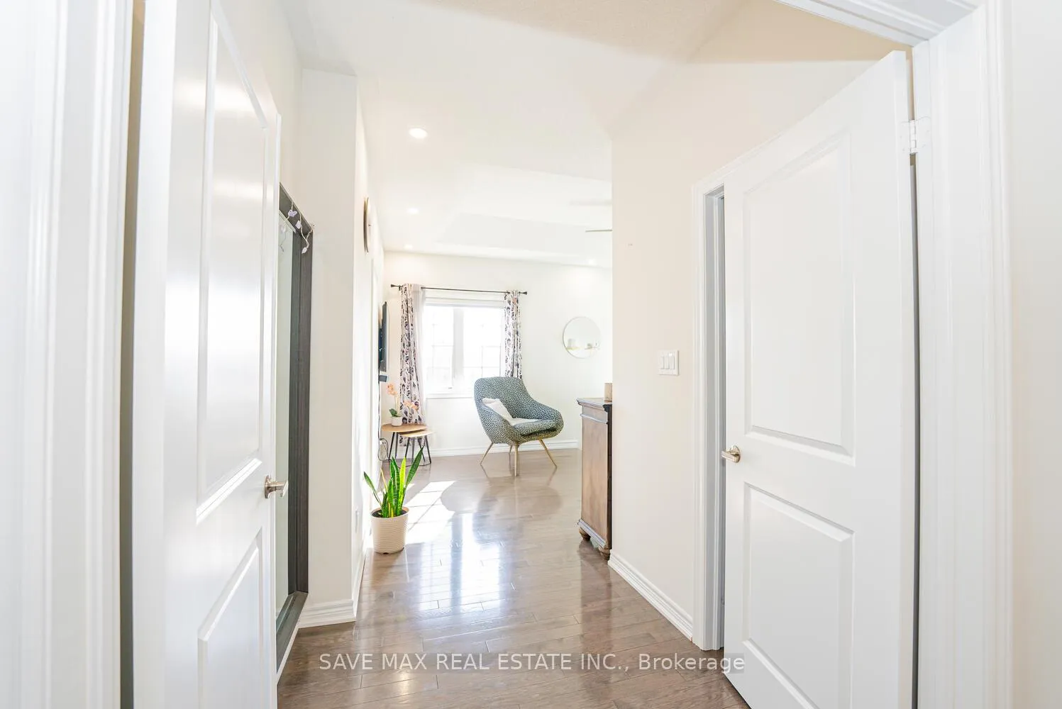 Photo 19 of 22 Fruitvale Circle, Brampton, Northwest Brampton — HOMEH