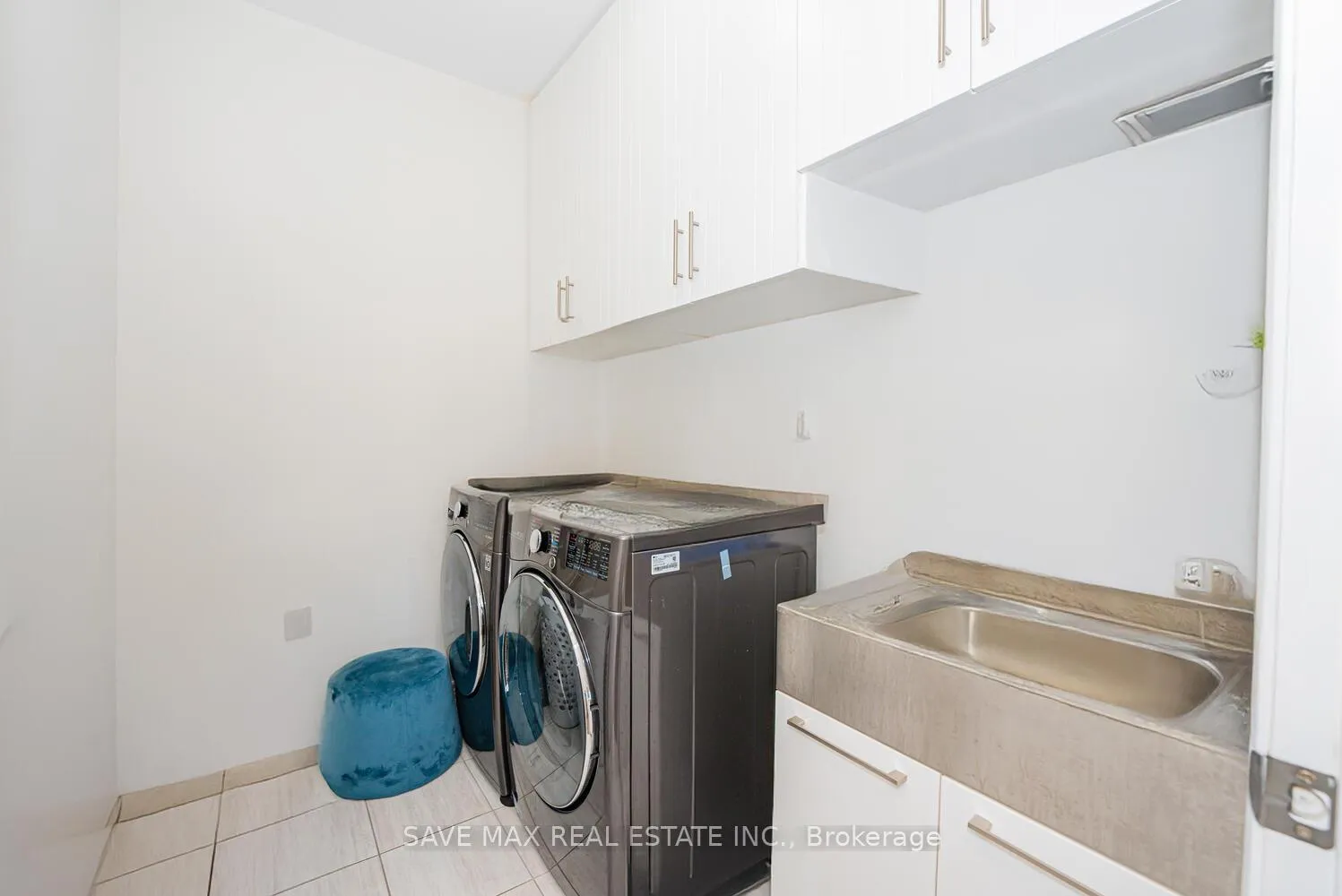 Photo 38 of 22 Fruitvale Circle, Brampton, Northwest Brampton — HOMEH