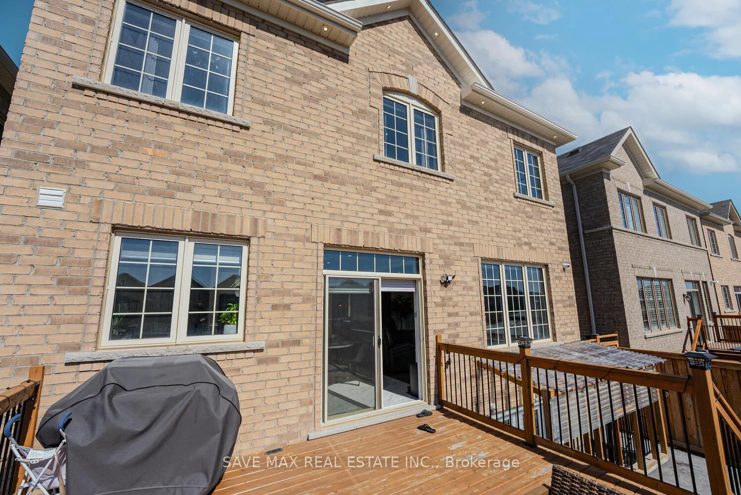 Photo 41 of 22 Fruitvale Circle, Brampton, Northwest Brampton — HOMEH
