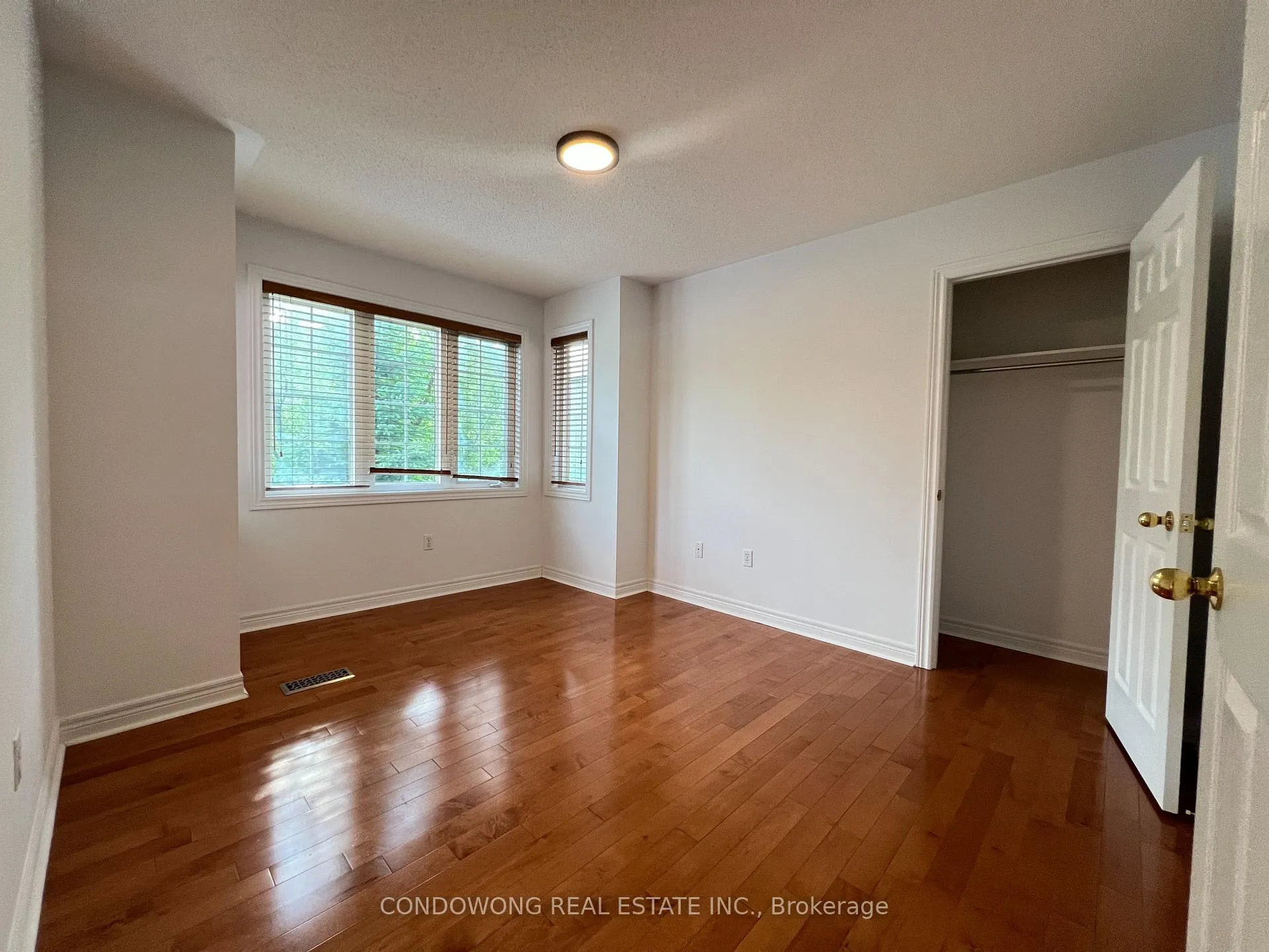 Photo 20 of 194 Autumn Hill Boulevard, Vaughan, Patterson — HOMEH