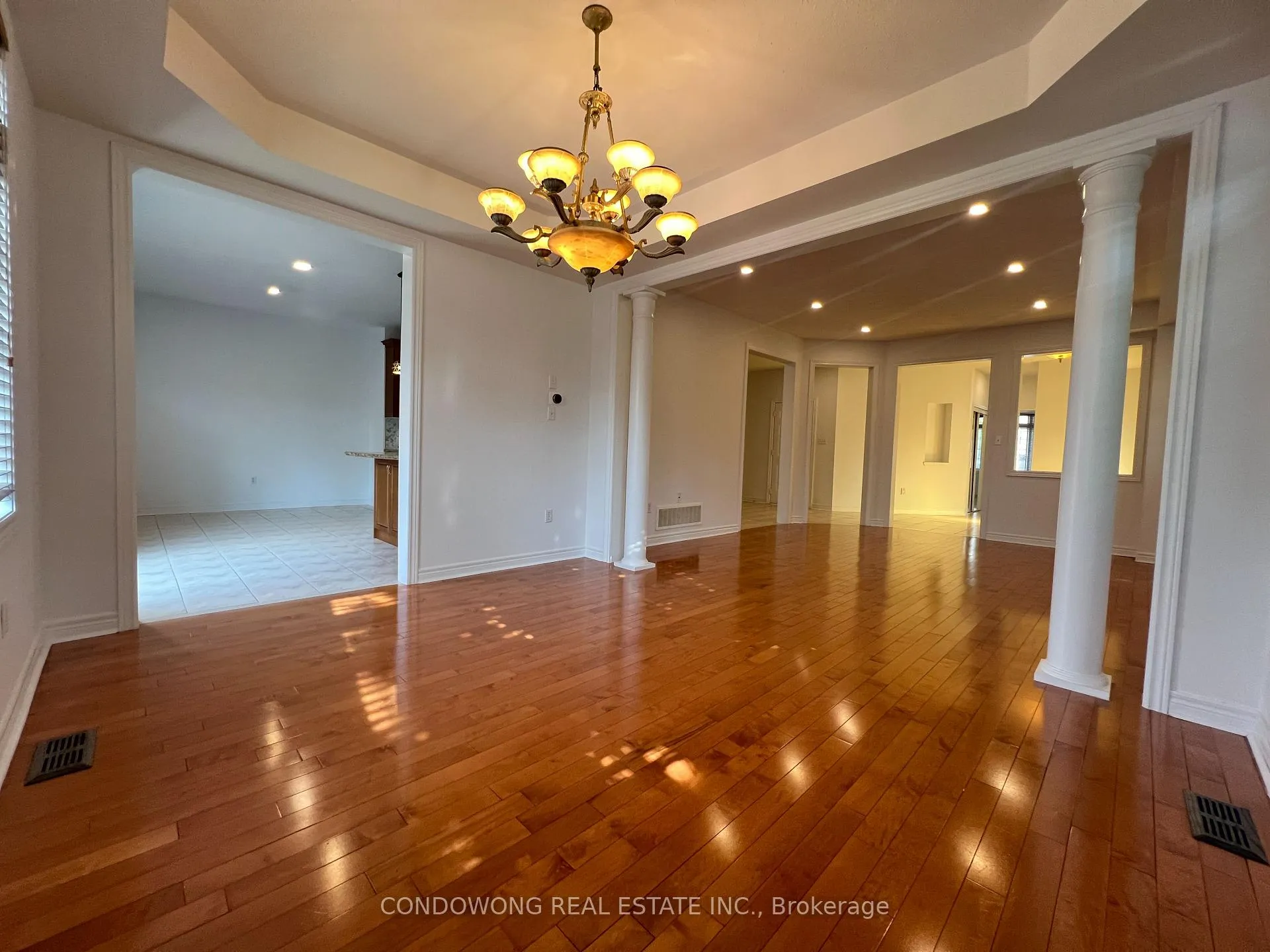 Photo 30 of 194 Autumn Hill Boulevard, Vaughan, Patterson — HOMEH