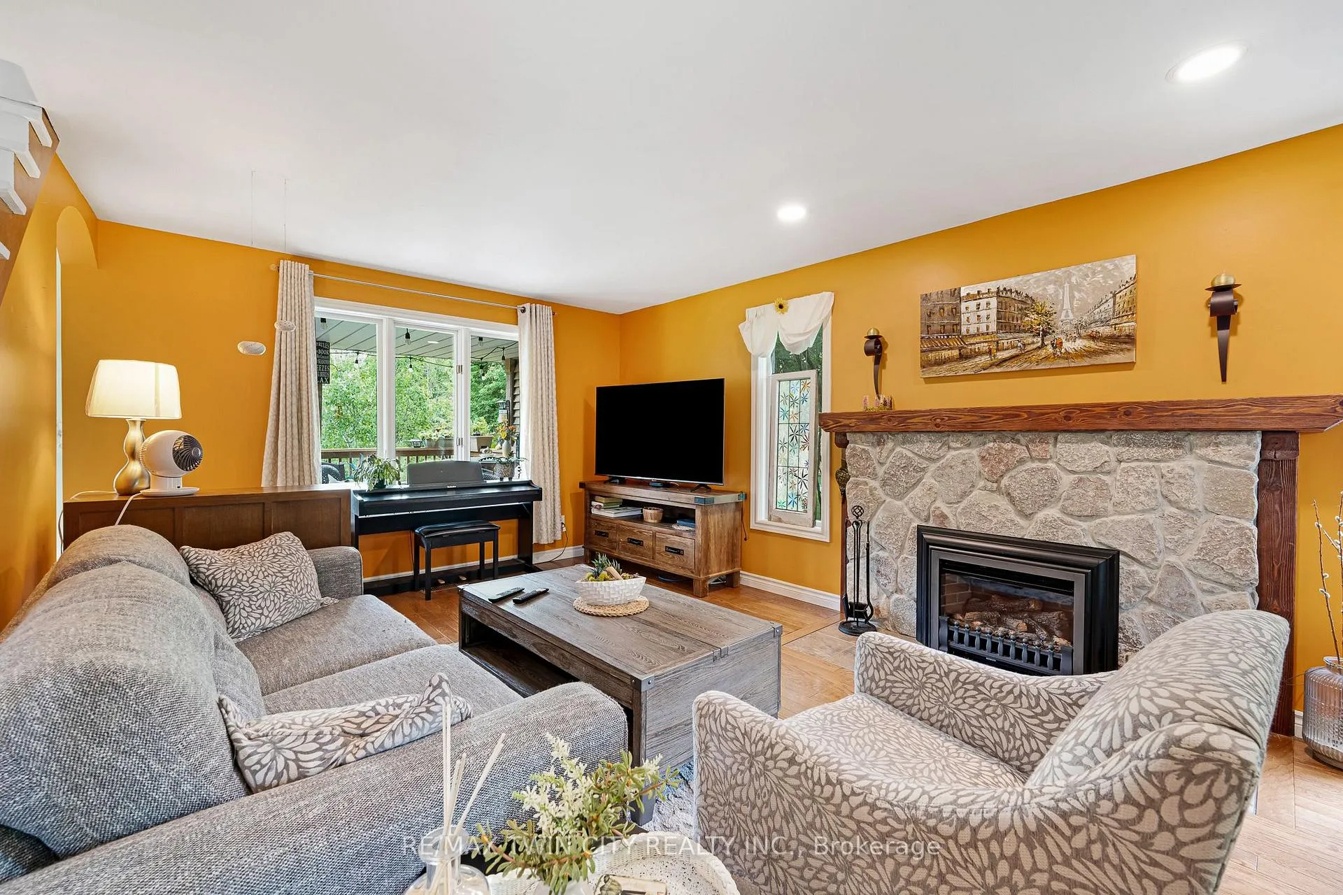 Photo 9 of 61 Adelaide Street, Wellesley — HOMEH