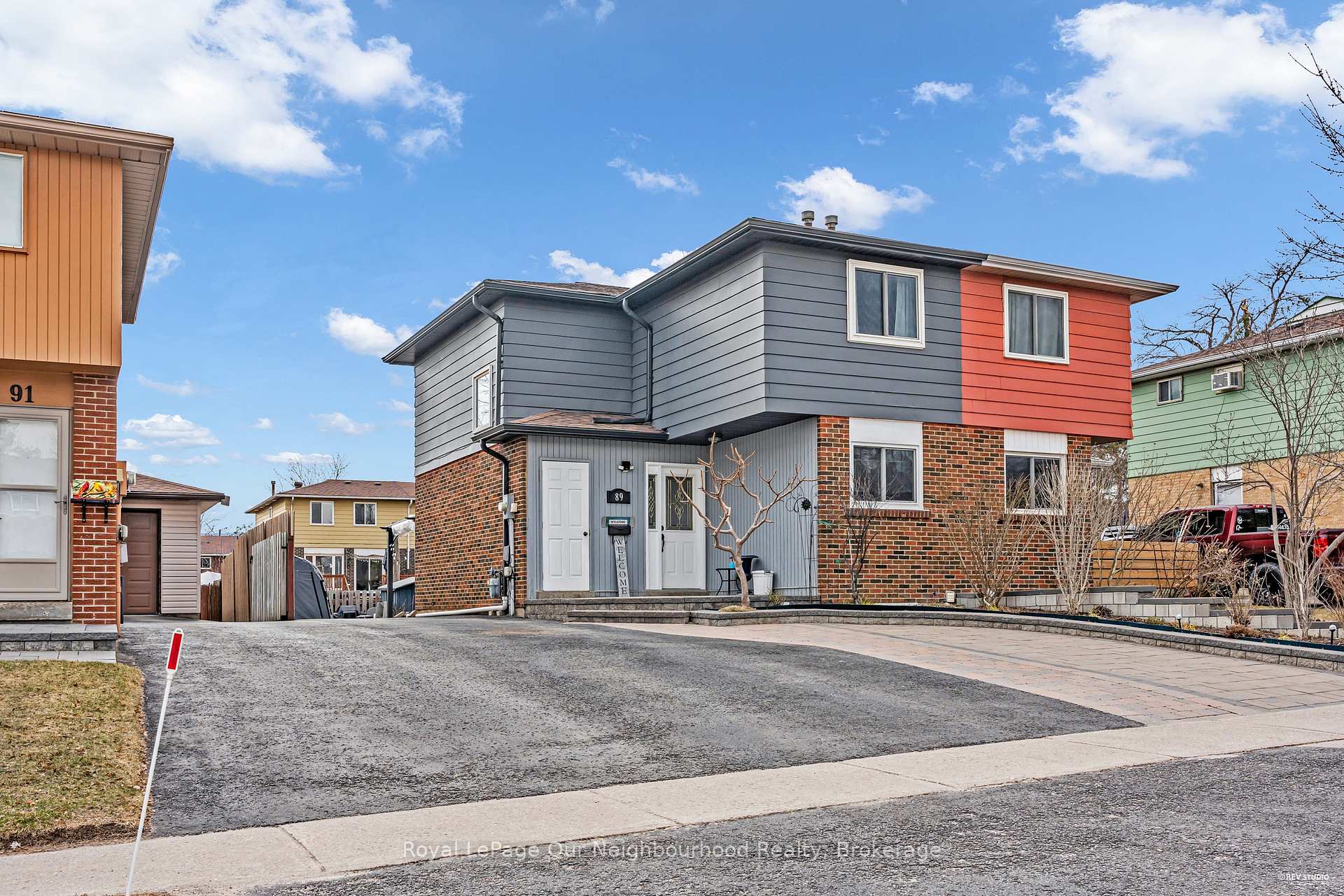 Photo 34 of 89 Chaucer Crescent, Barrie, Letitia Heights — HOMEH
