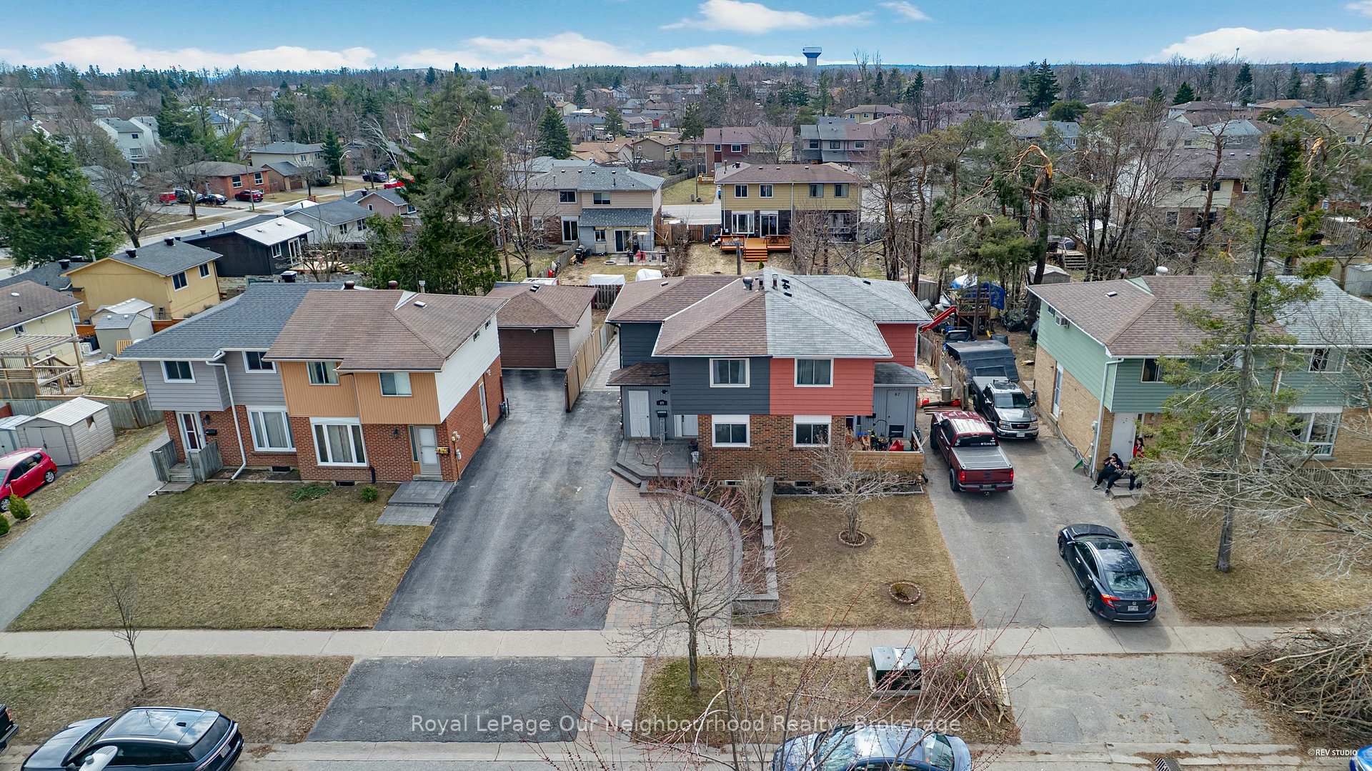Photo 36 of 89 Chaucer Crescent, Barrie, Letitia Heights — HOMEH
