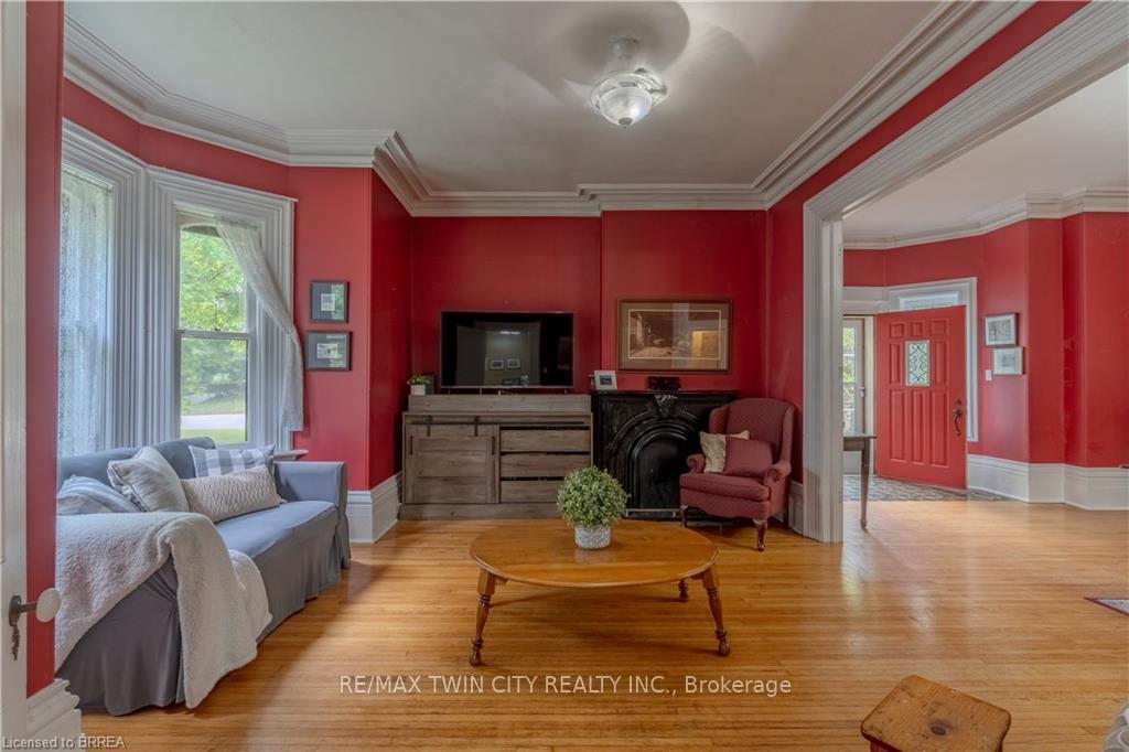 Photo 7 of 49 Market Street, Brant, Paris — HOMEH
