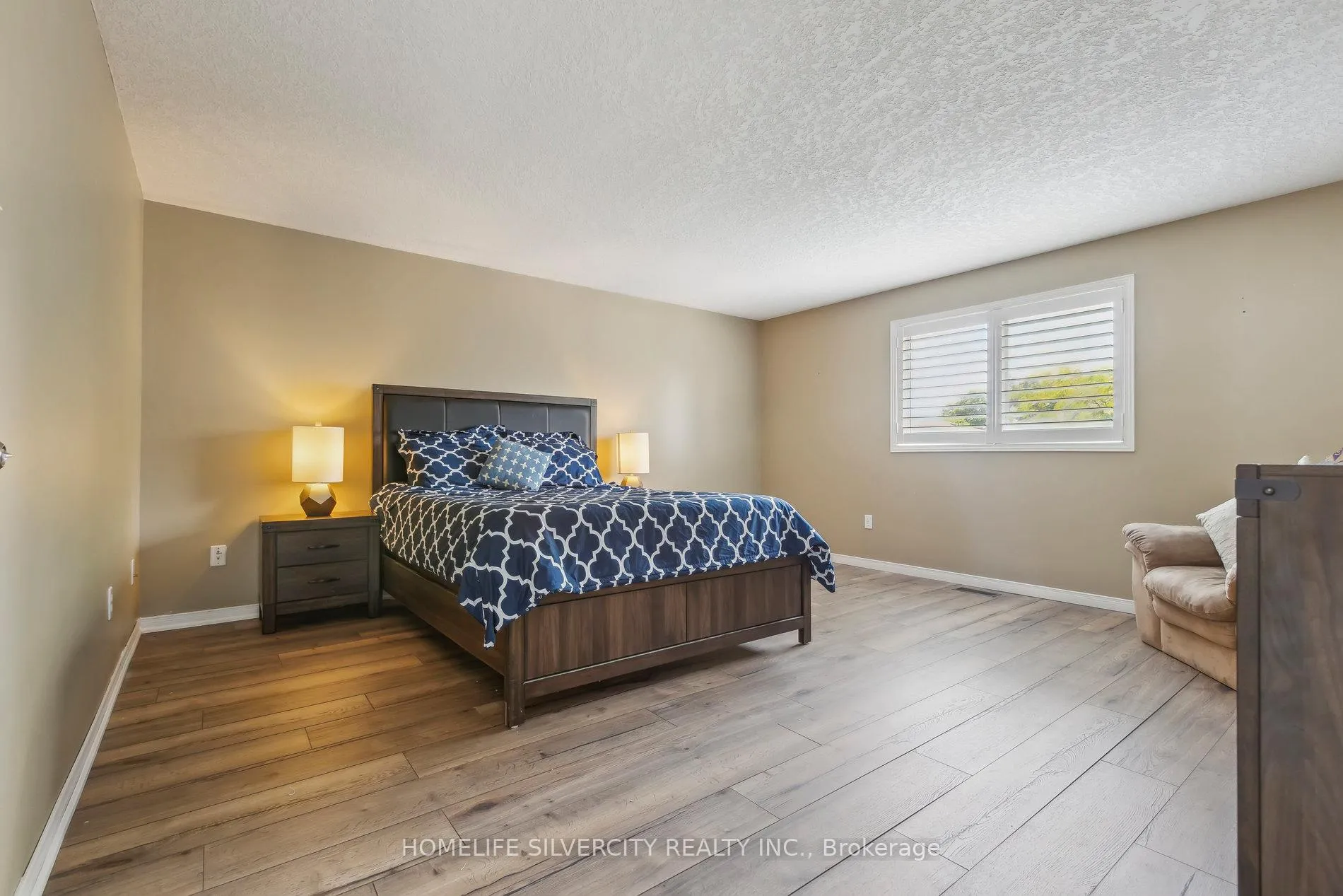 Photo 17 of 221 Grey Fox Drive, Kitchener — HOMEH