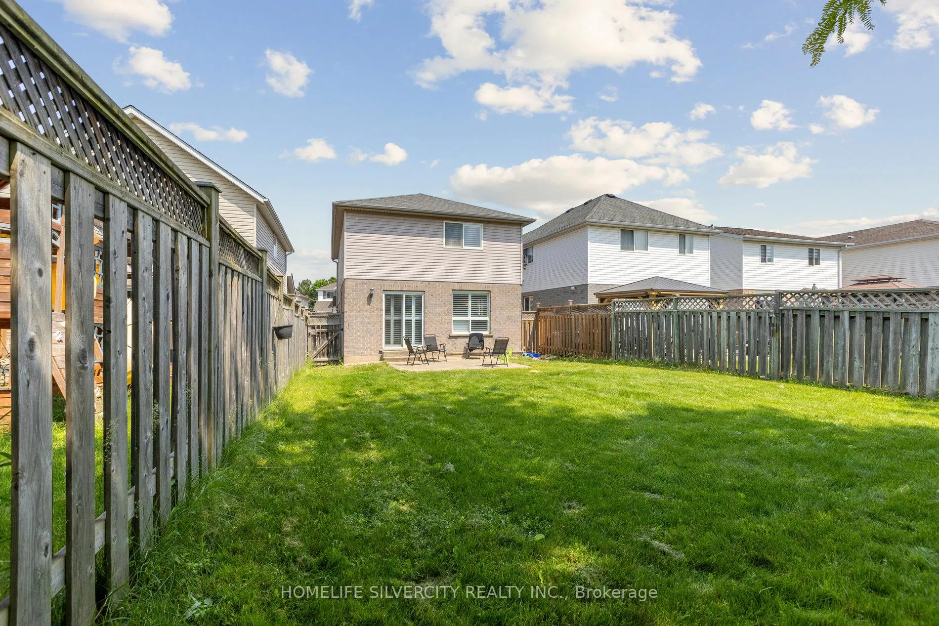 Photo 28 of 221 Grey Fox Drive, Kitchener — HOMEH