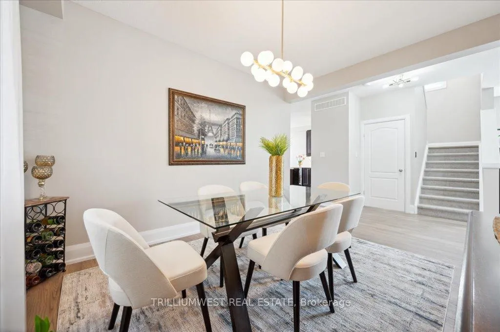 Photo 10 of 389 Bamberg Crescent, Waterloo — HOMEH