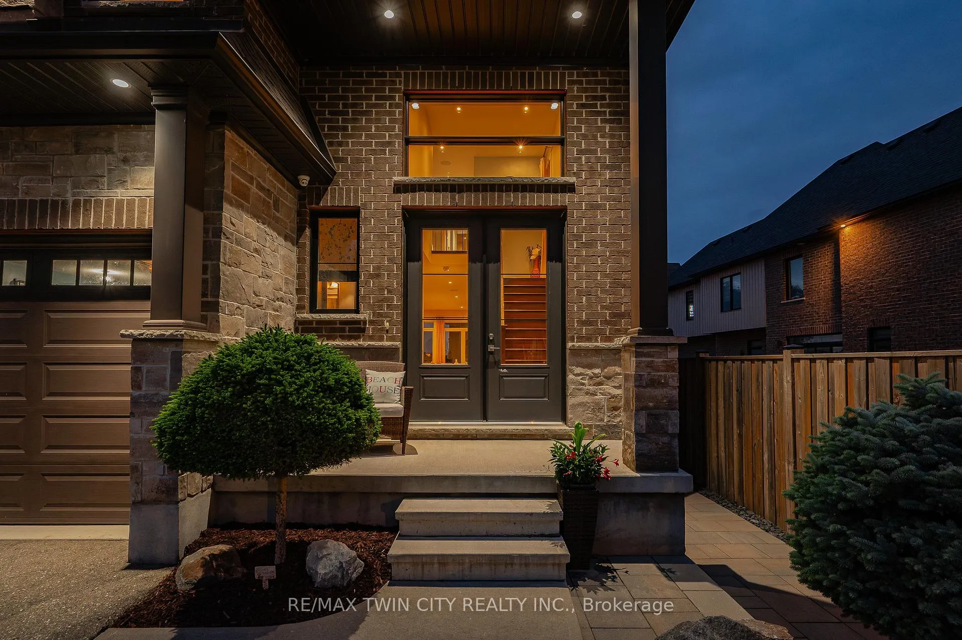 Photo 7 of 204 Evens Pond Crescent, Kitchener, Doon South — HOMEH