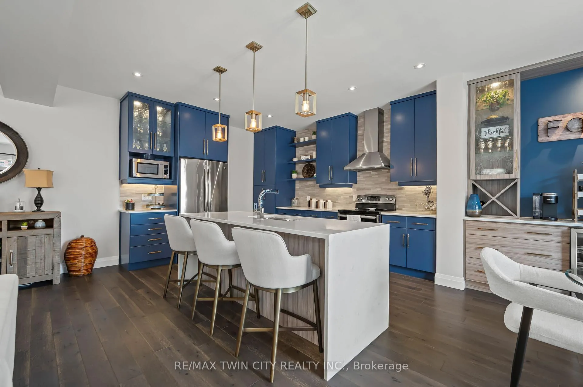 Photo 20 of 204 Evens Pond Crescent, Kitchener, Doon South — HOMEH