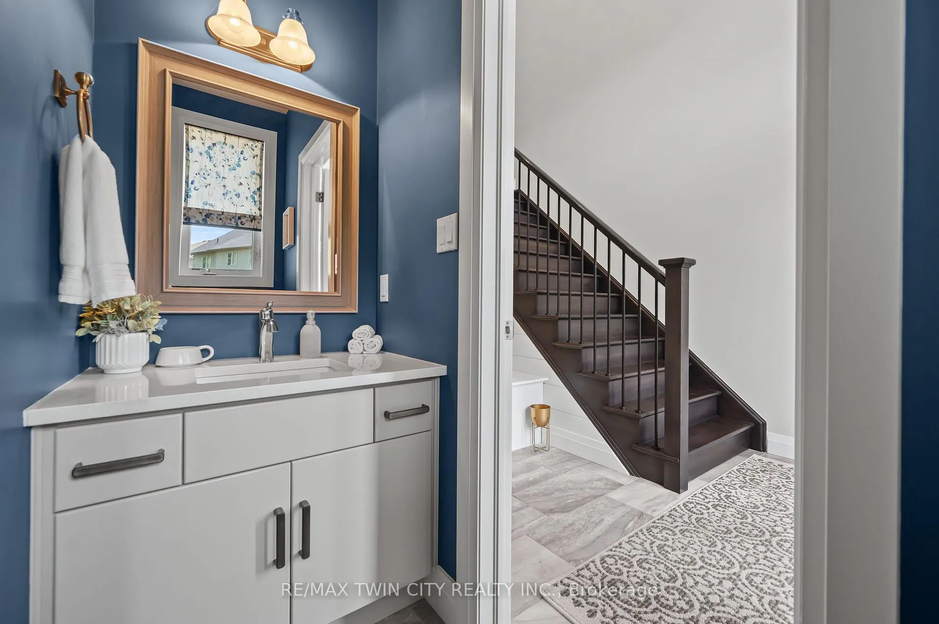 Photo 25 of 204 Evens Pond Crescent, Kitchener, Doon South — HOMEH