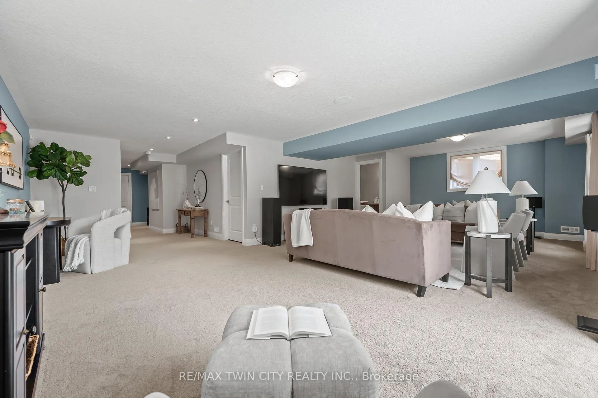 Photo 39 of 204 Evens Pond Crescent, Kitchener, Doon South — HOMEH