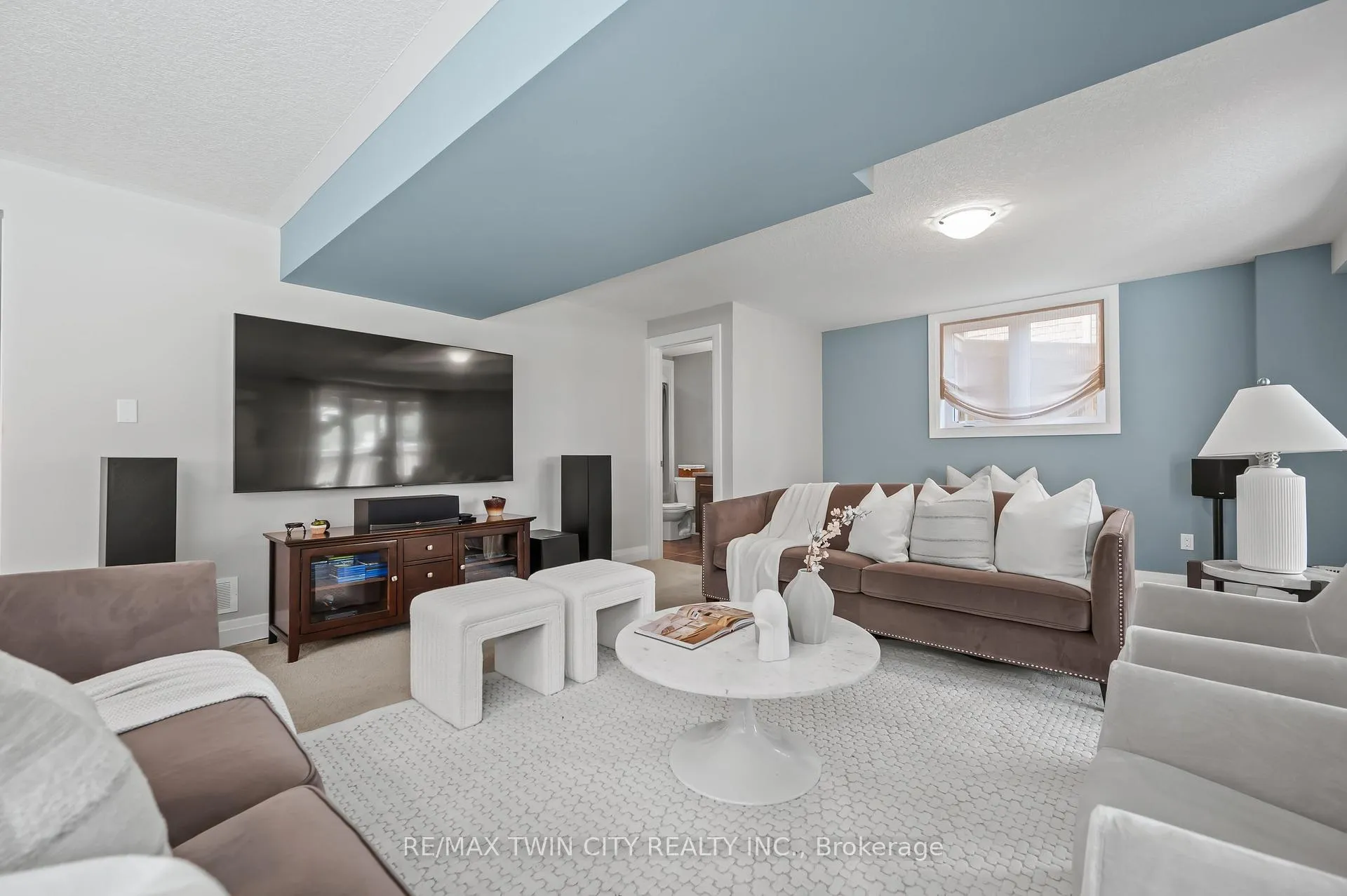 Photo 40 of 204 Evens Pond Crescent, Kitchener, Doon South — HOMEH