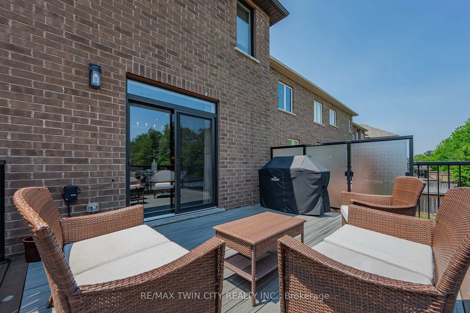 Photo 46 of 204 Evens Pond Crescent, Kitchener, Doon South — HOMEH
