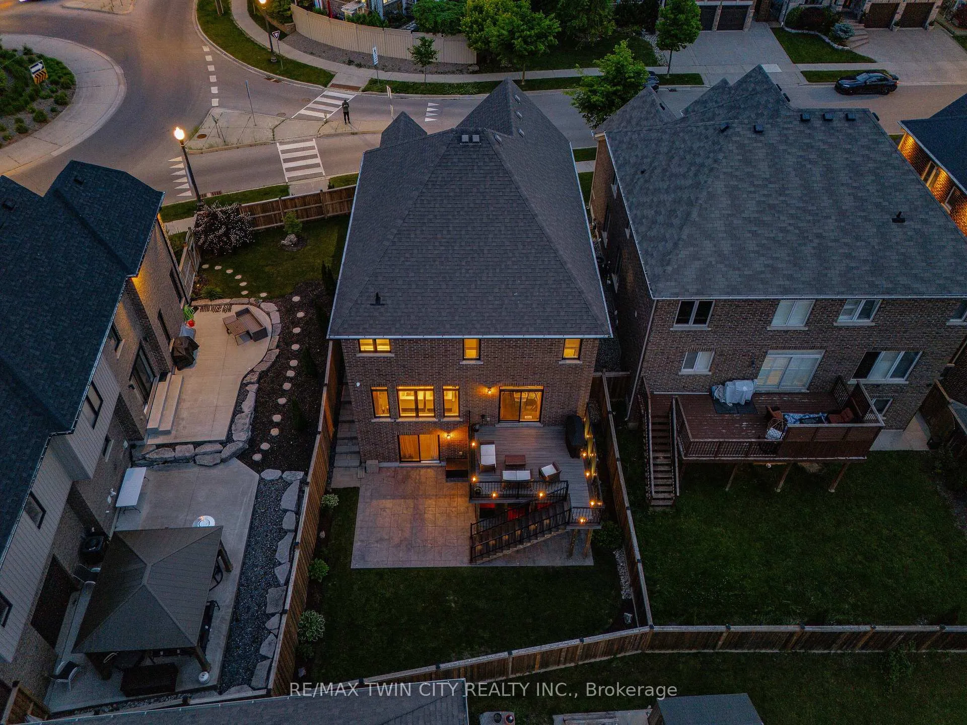 Photo 49 of 204 Evens Pond Crescent, Kitchener, Doon South — HOMEH