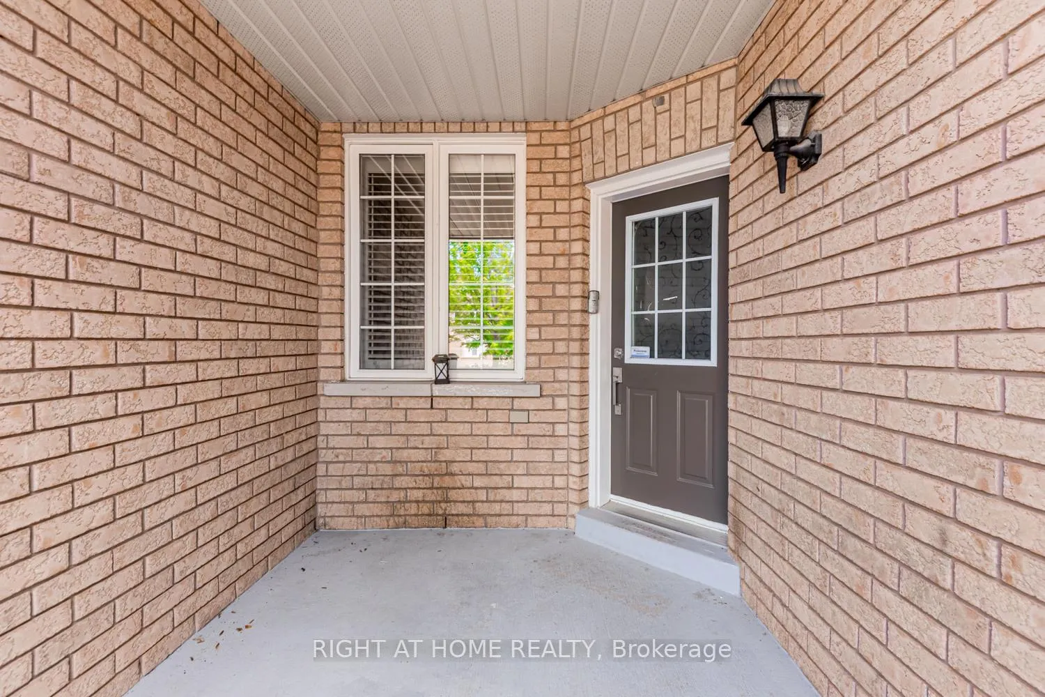 Photo 3 of 222 Albright Road, Brampton, Fletcher's Creek Village — HOMEH