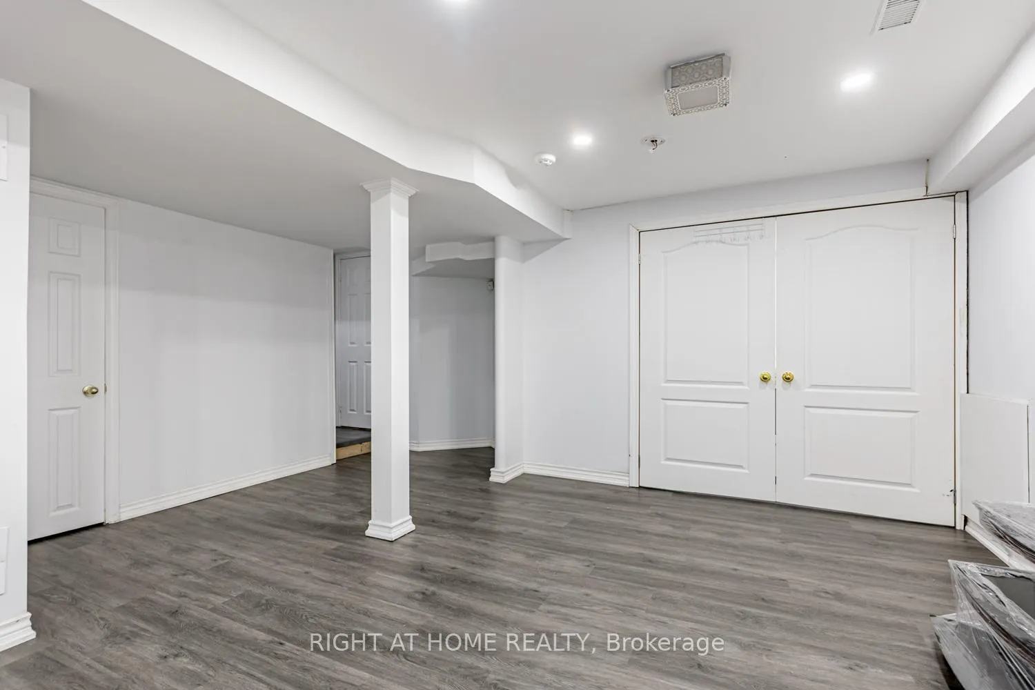 Photo 29 of 222 Albright Road, Brampton, Fletcher's Creek Village — HOMEH