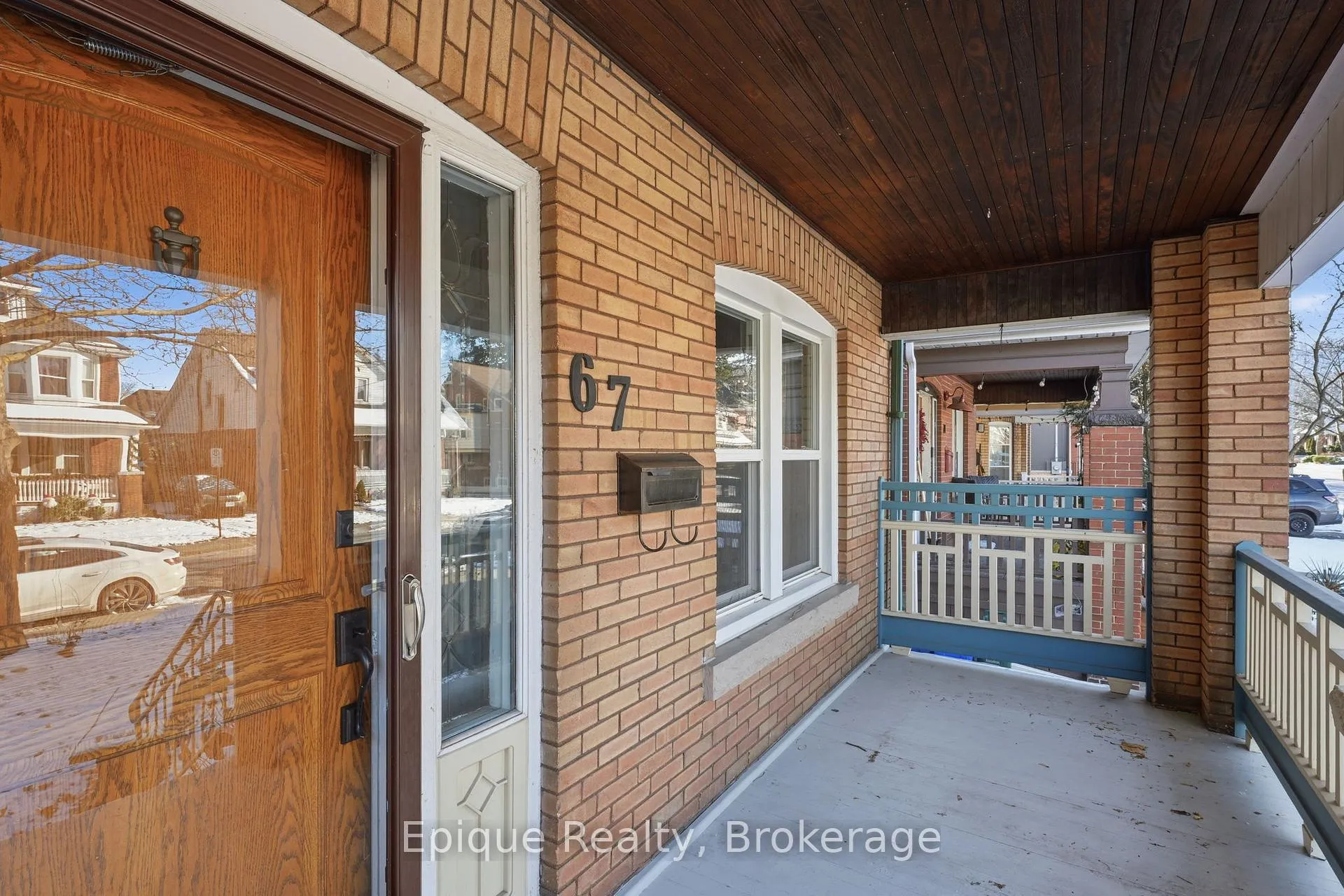 Photo 3 of 67 Kensington Avenue S, Hamilton, Delta — HOMEH