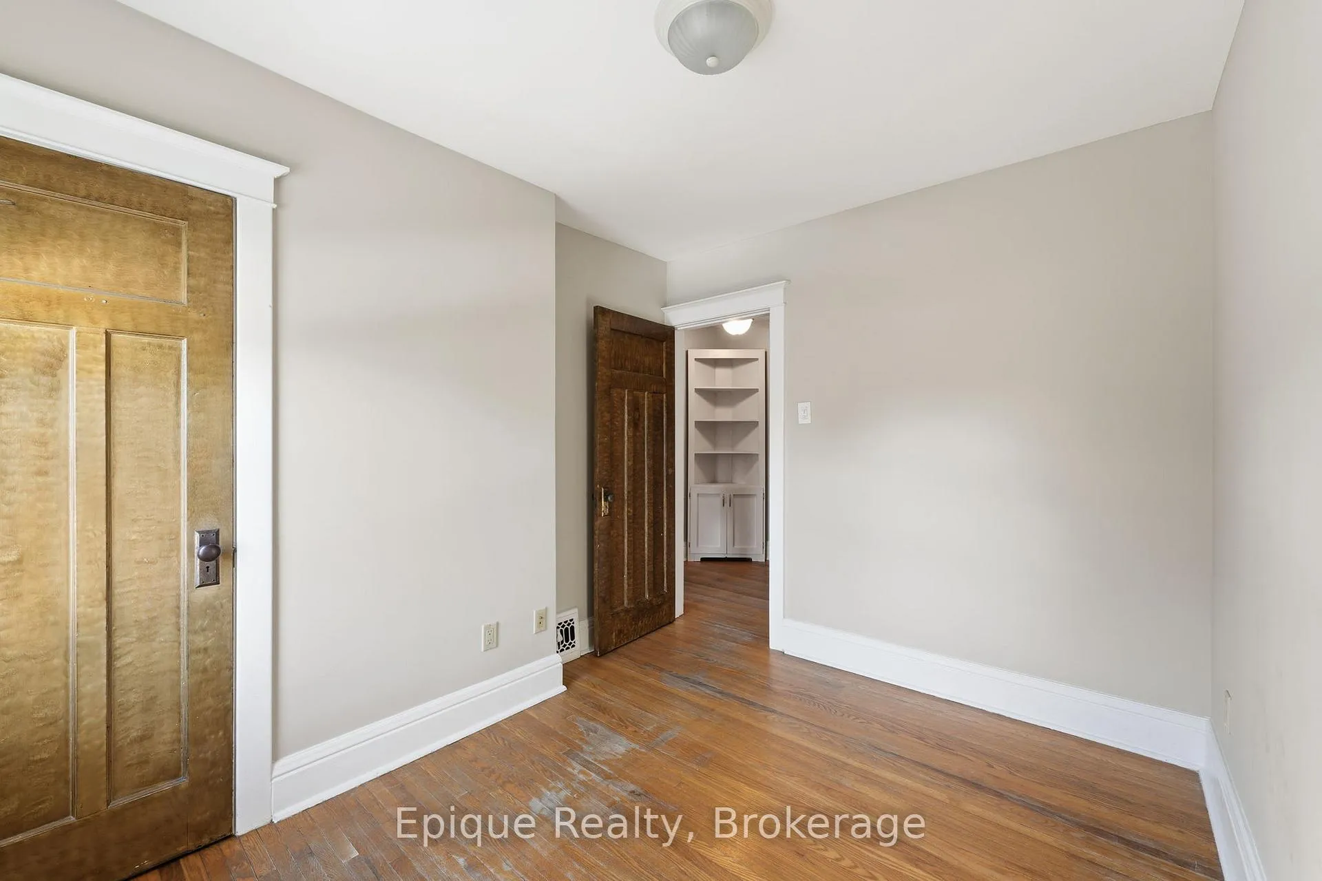 Photo 24 of 67 Kensington Avenue S, Hamilton, Delta — HOMEH