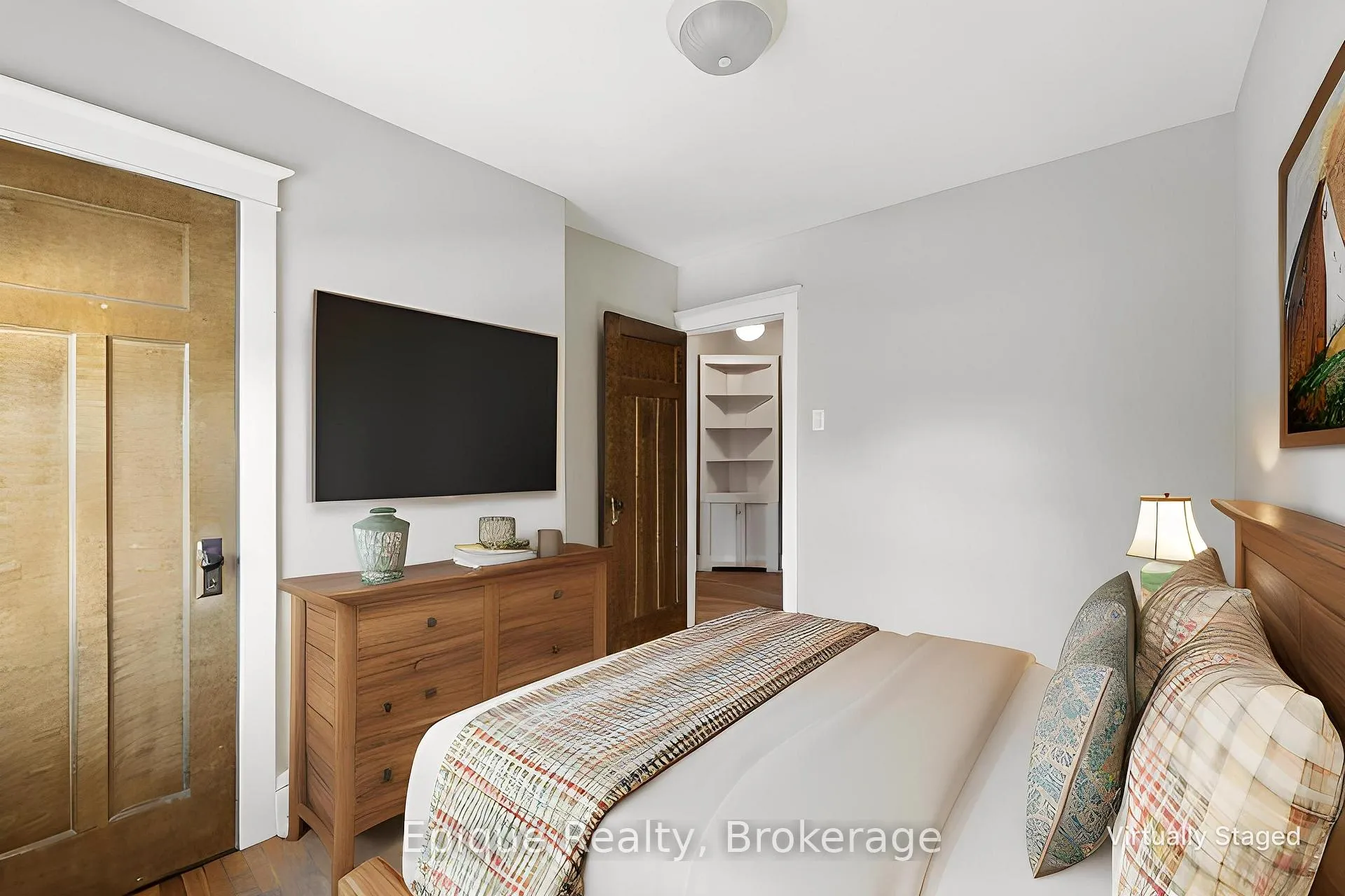 Photo 25 of 67 Kensington Avenue S, Hamilton, Delta — HOMEH