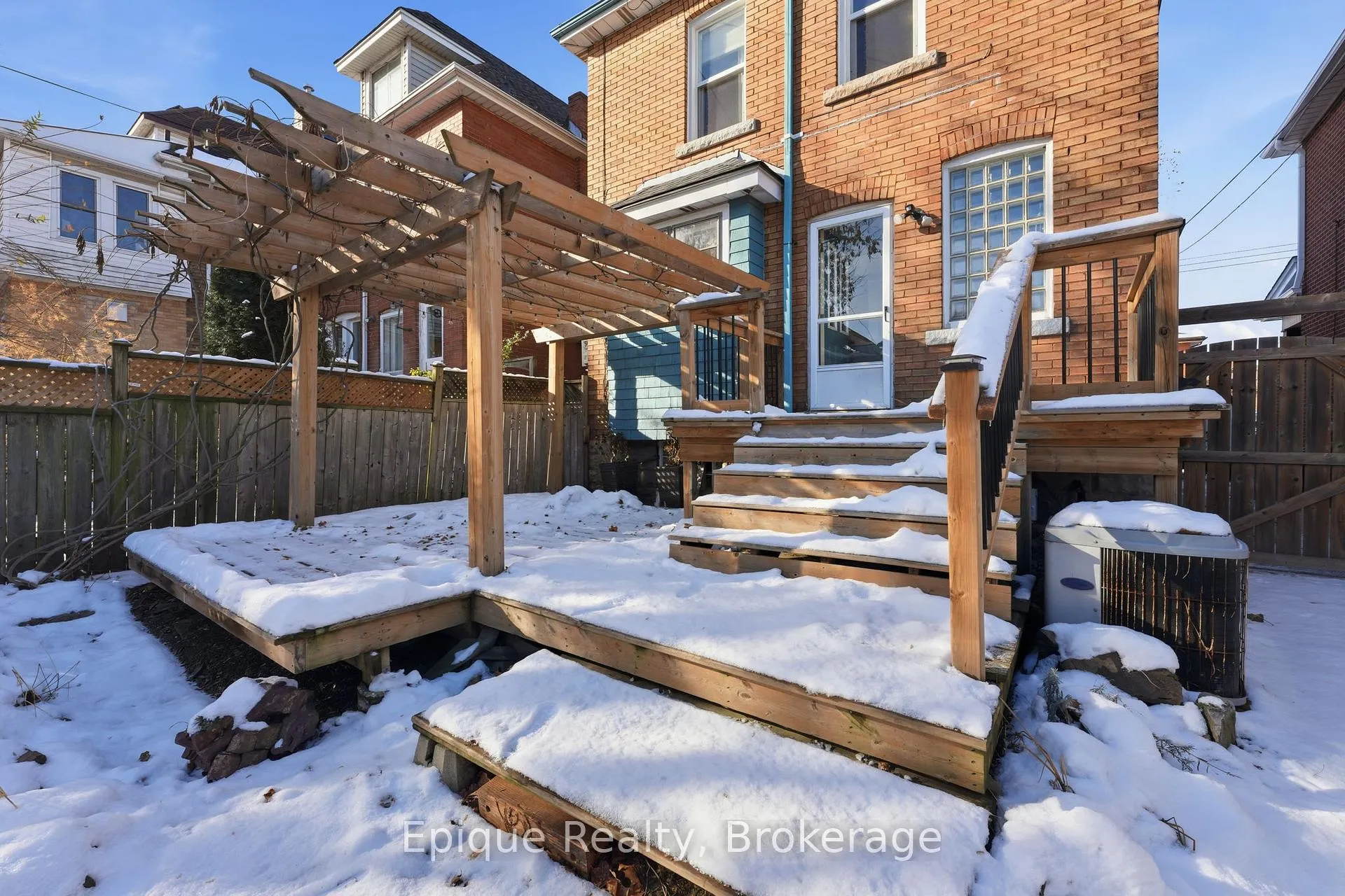 Photo 31 of 67 Kensington Avenue S, Hamilton, Delta — HOMEH