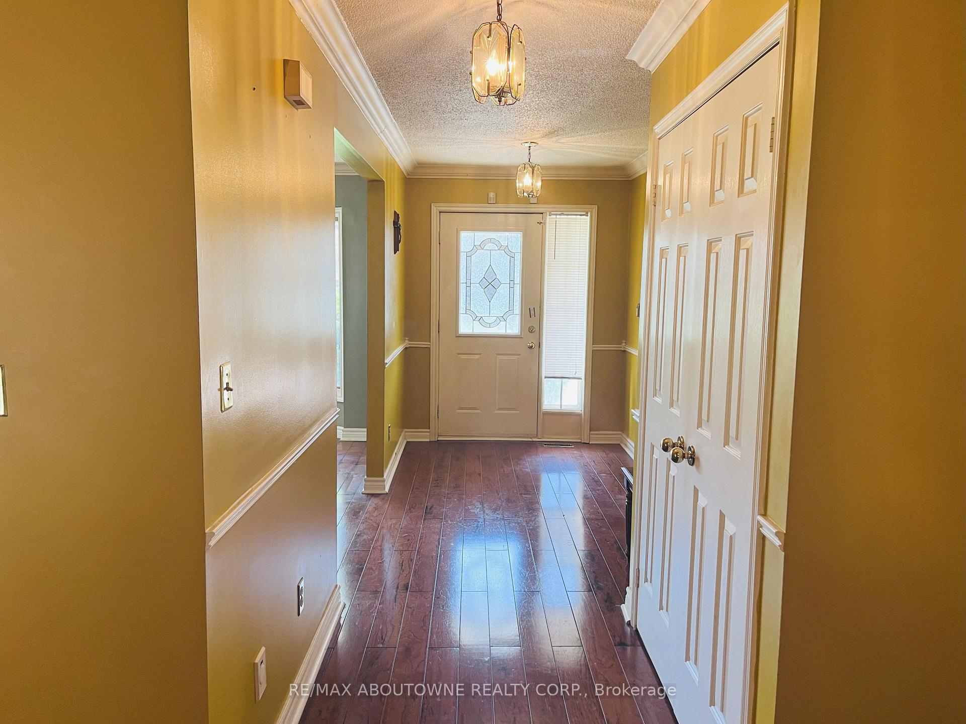 Photo 4 of 6 Renwick Road, Clarington, Courtice — HOMEH