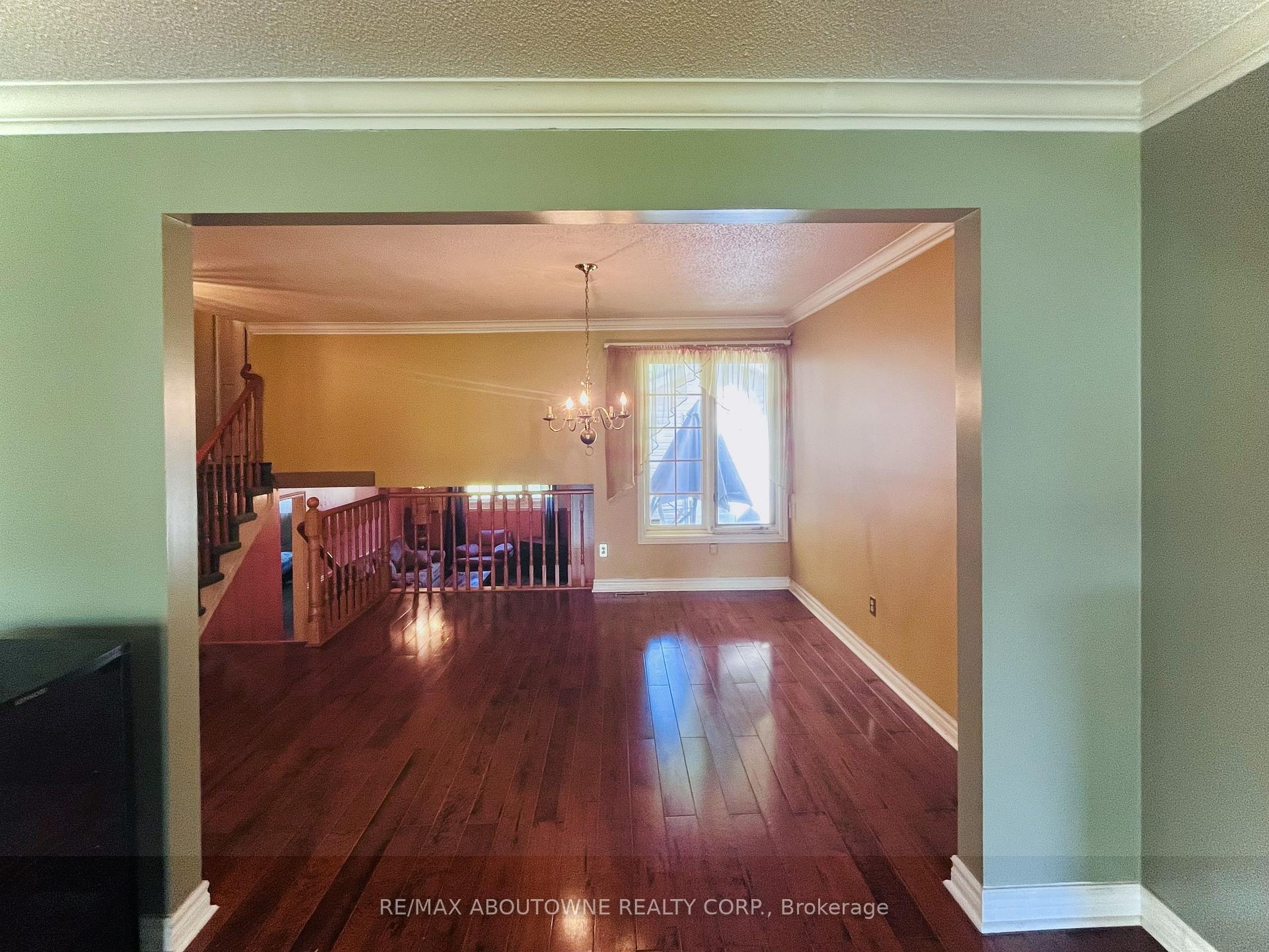 Photo 9 of 6 Renwick Road, Clarington, Courtice — HOMEH