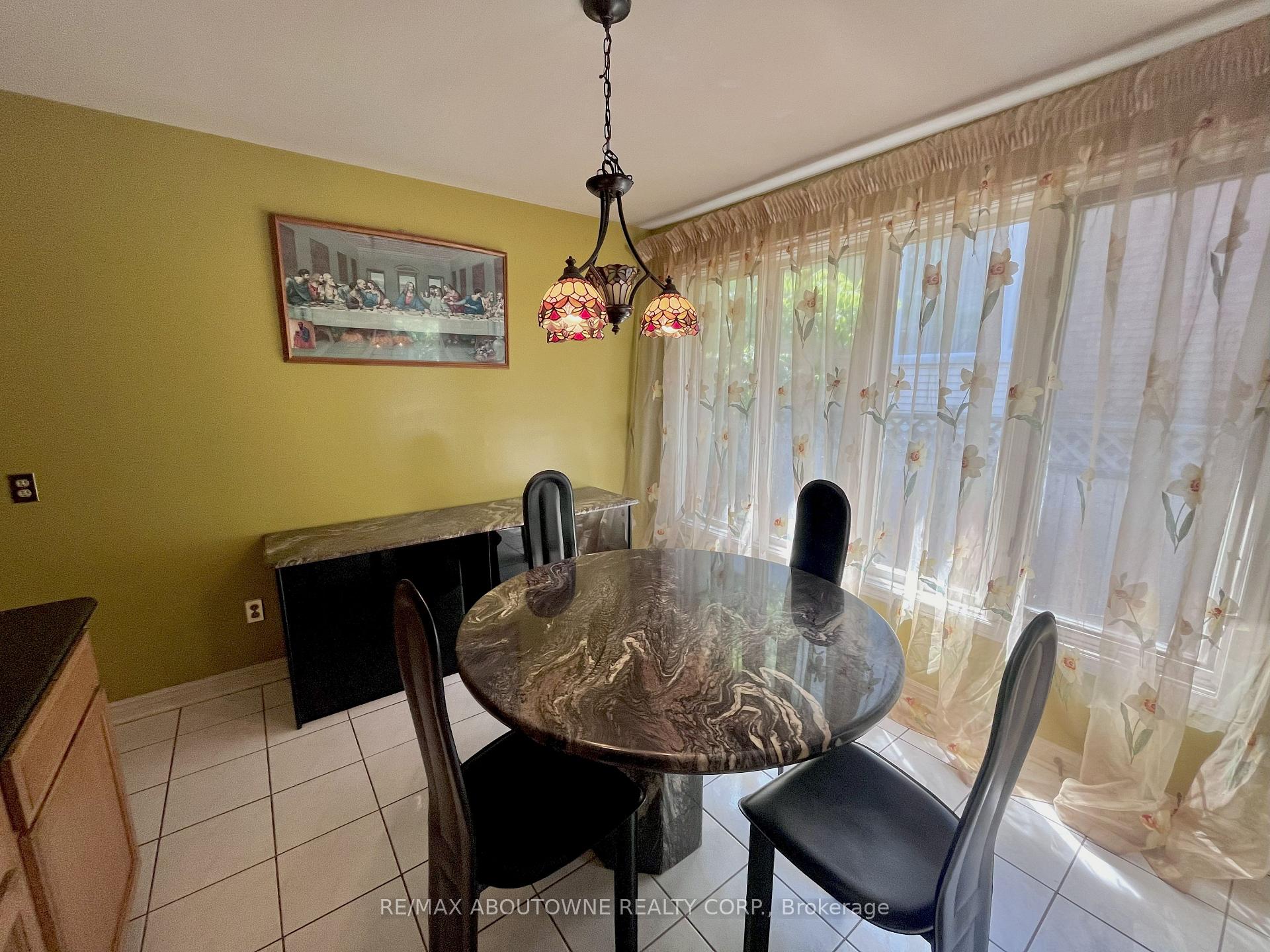 Photo 14 of 6 Renwick Road, Clarington, Courtice — HOMEH