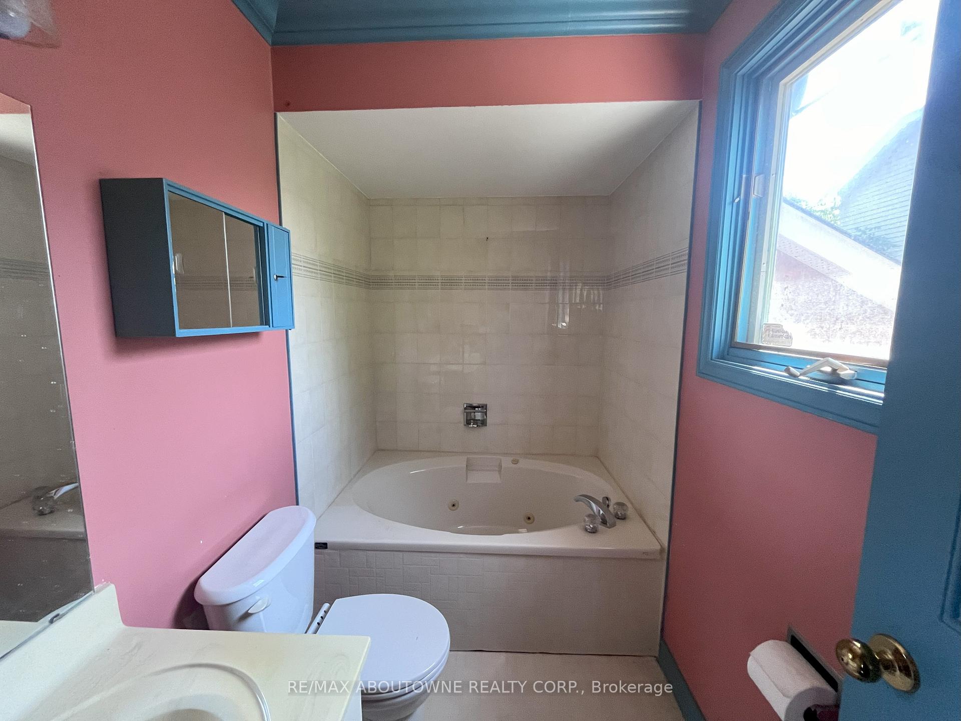 Photo 27 of 6 Renwick Road, Clarington, Courtice — HOMEH
