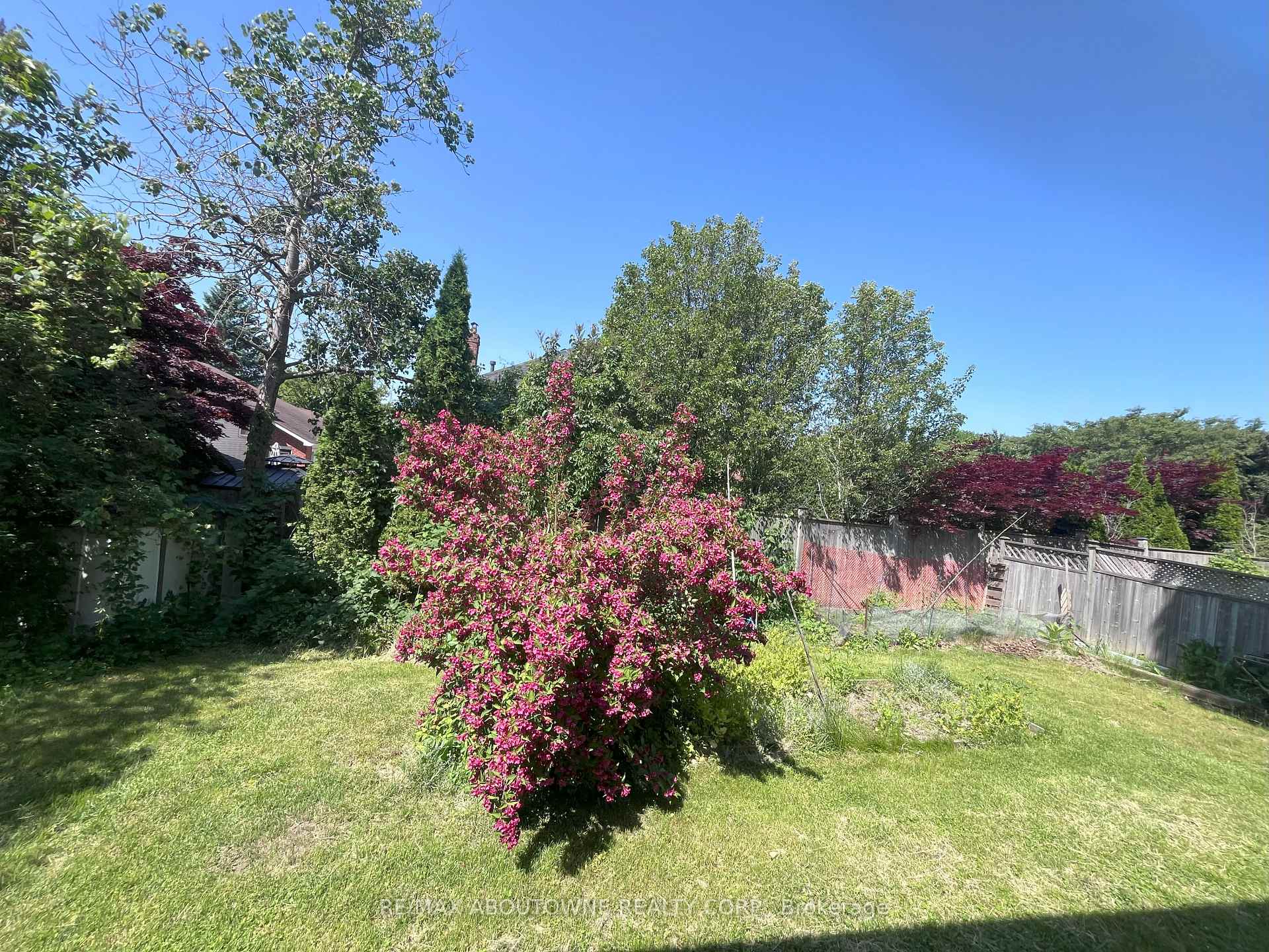 Photo 33 of 6 Renwick Road, Clarington, Courtice — HOMEH