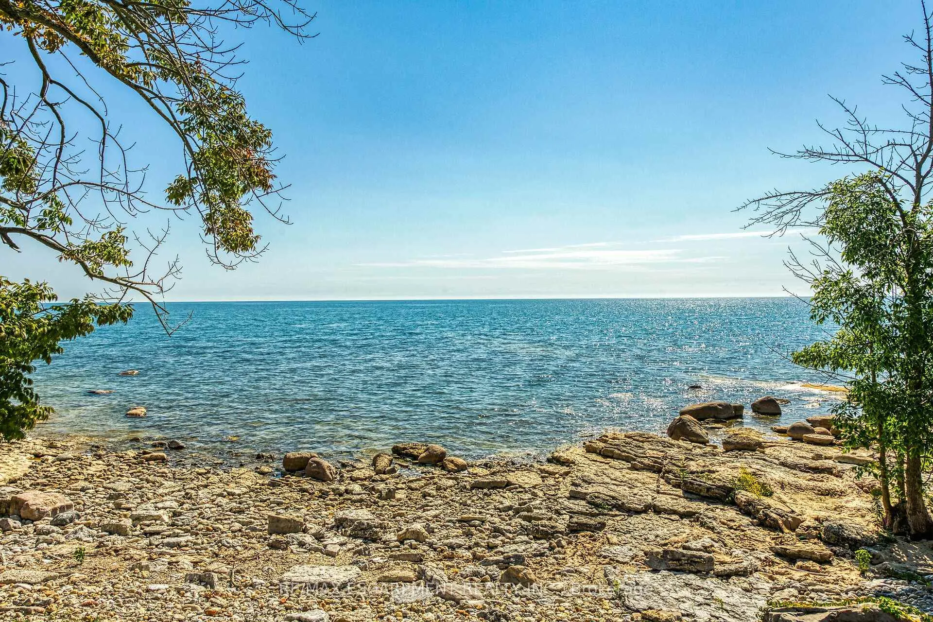 Photo 8 of 1645 Lakeshore Road, Haldimand — HOMEH
