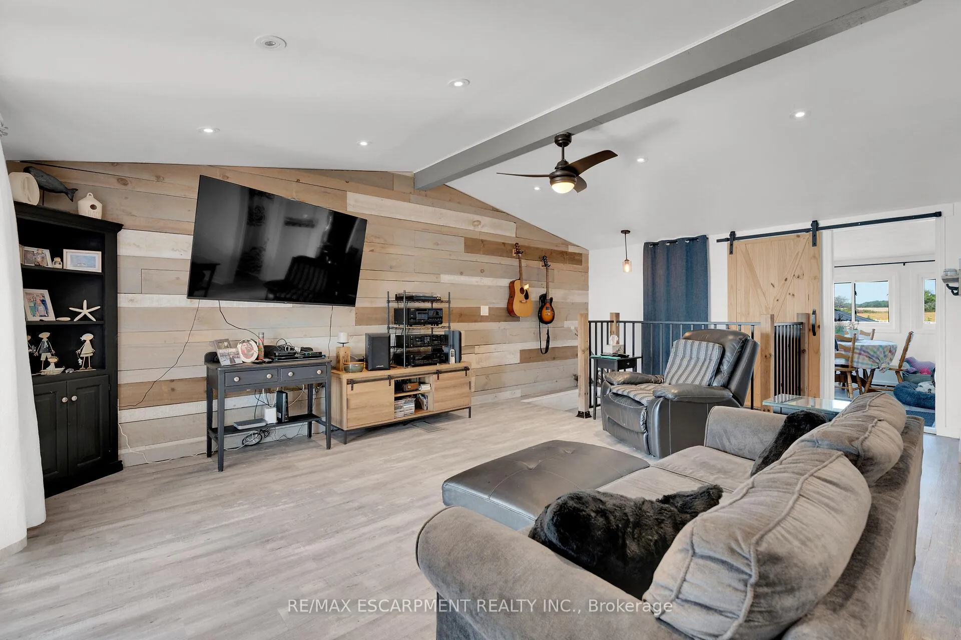 Photo 17 of 1645 Lakeshore Road, Haldimand — HOMEH