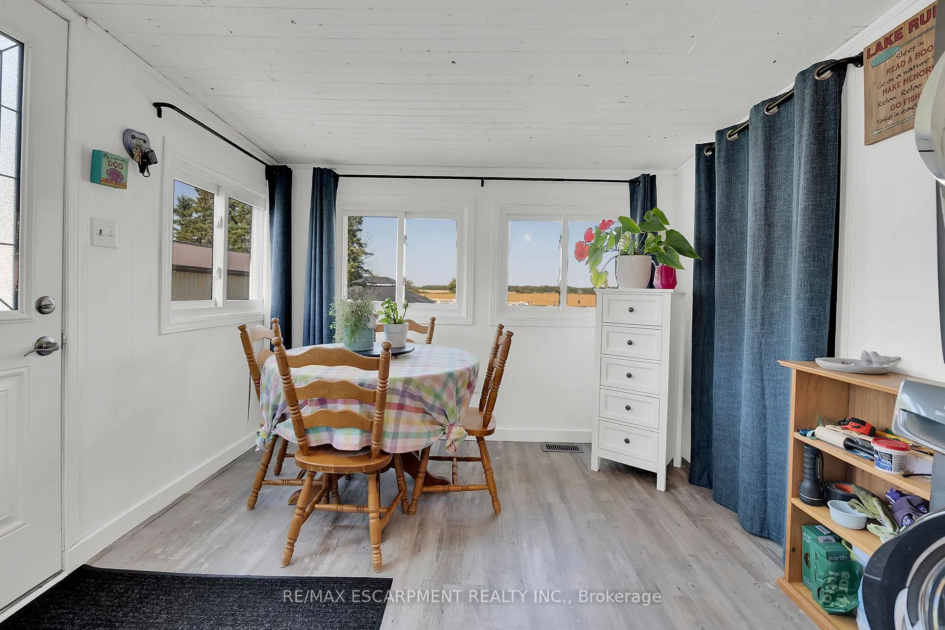 Photo 22 of 1645 Lakeshore Road, Haldimand — HOMEH