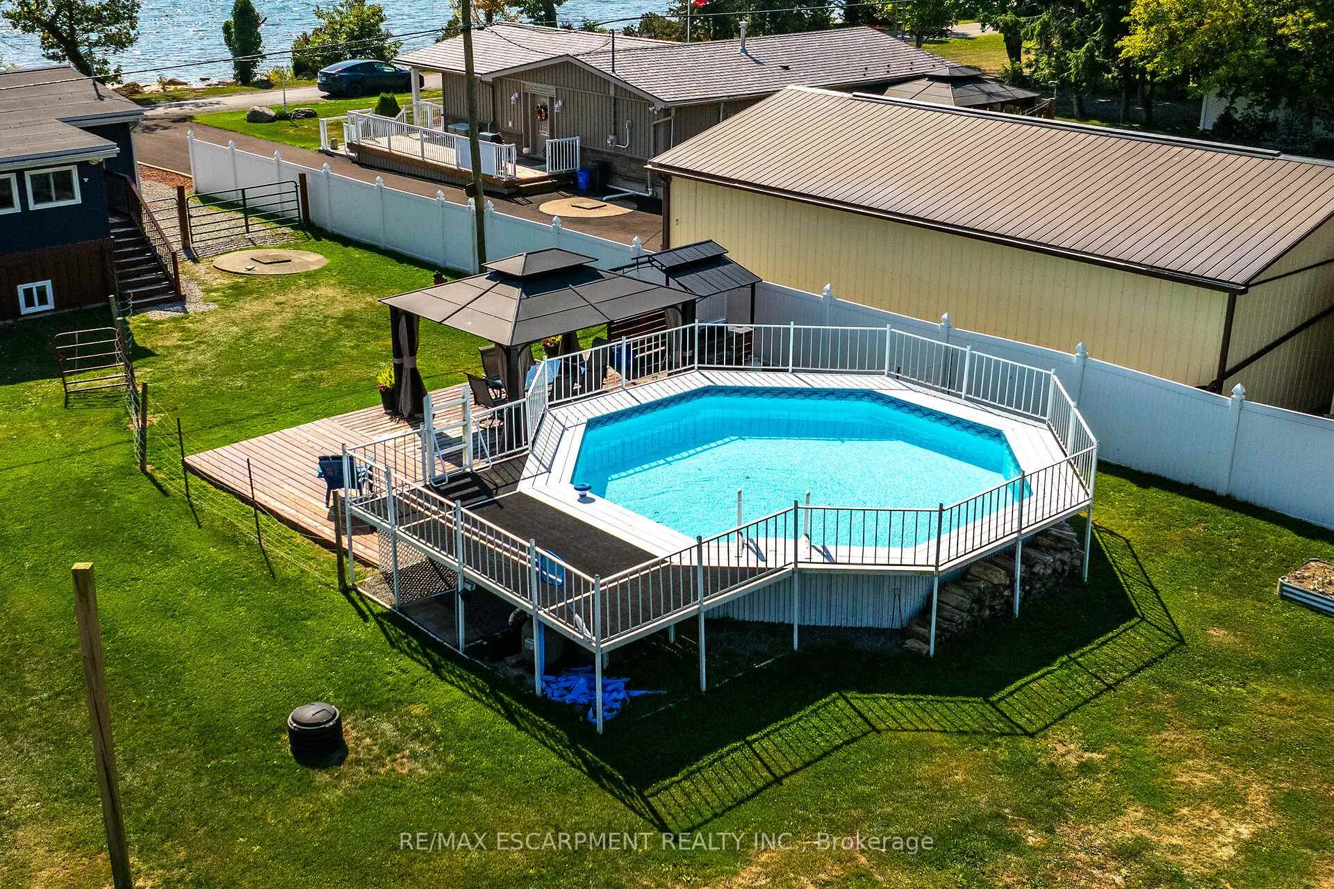 Photo 37 of 1645 Lakeshore Road, Haldimand — HOMEH