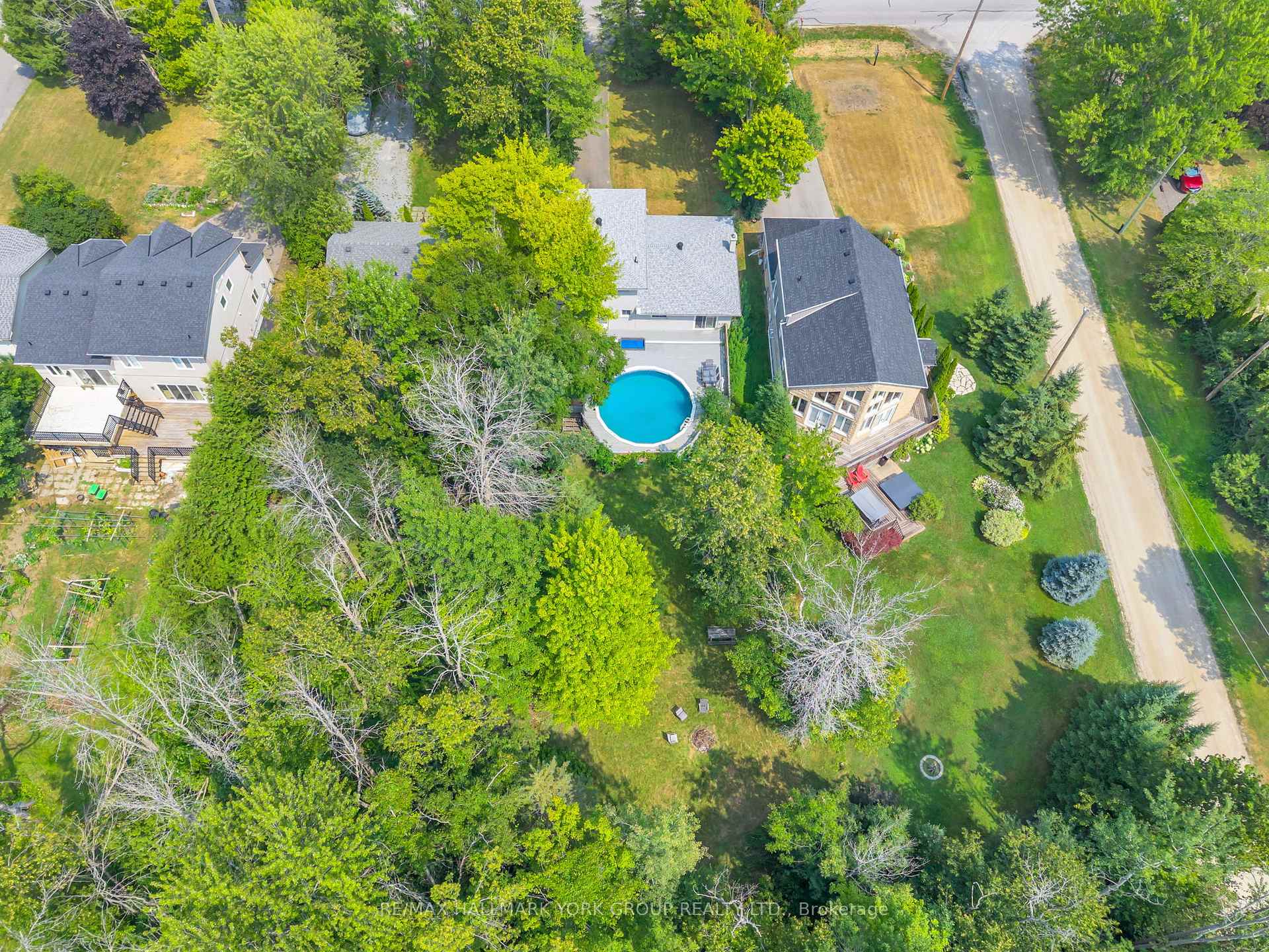 Front of 96 Riverview Beach Road
