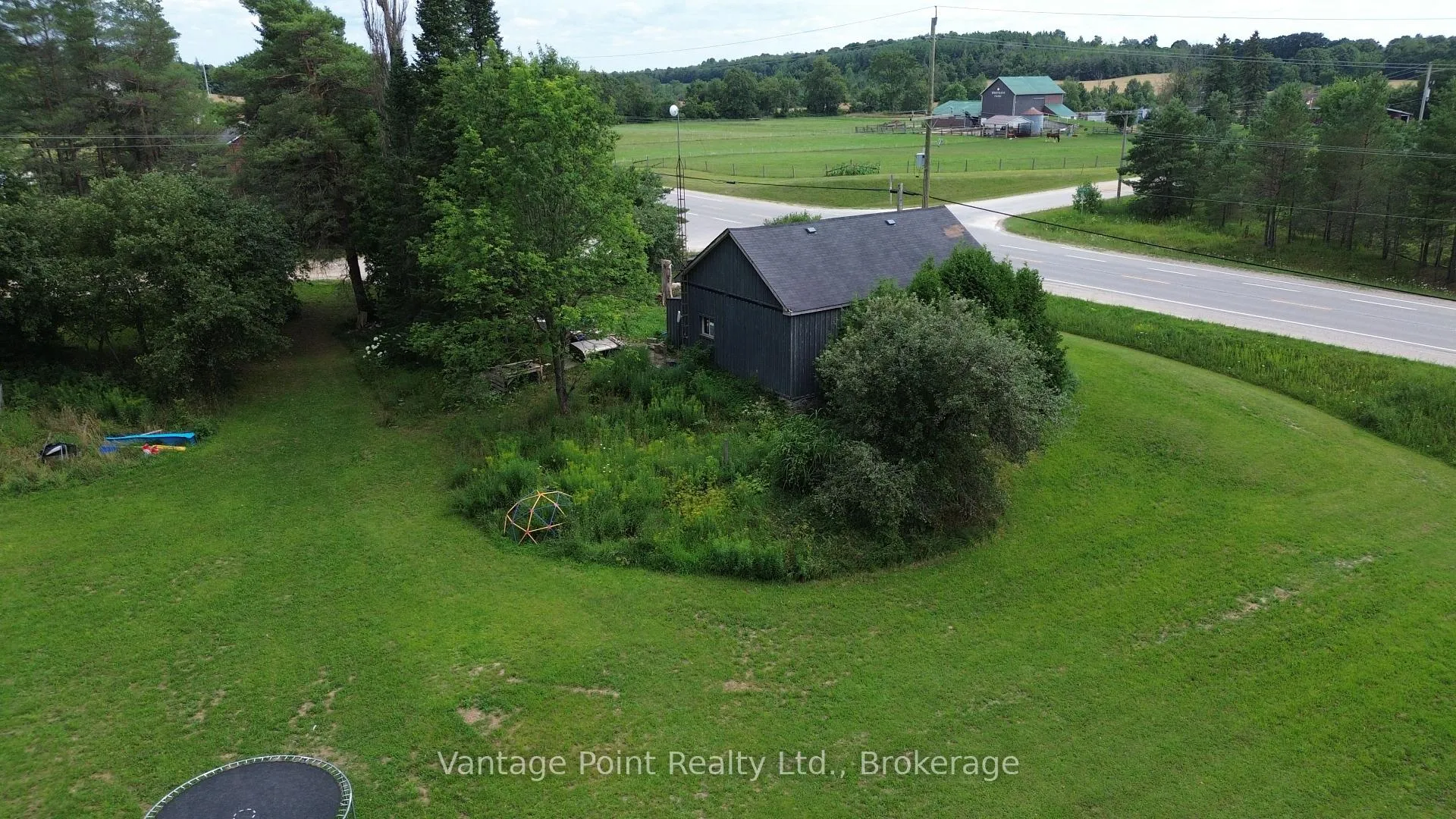 Photo 1 of 560335 70 Side Road, Chatsworth — HOMEH