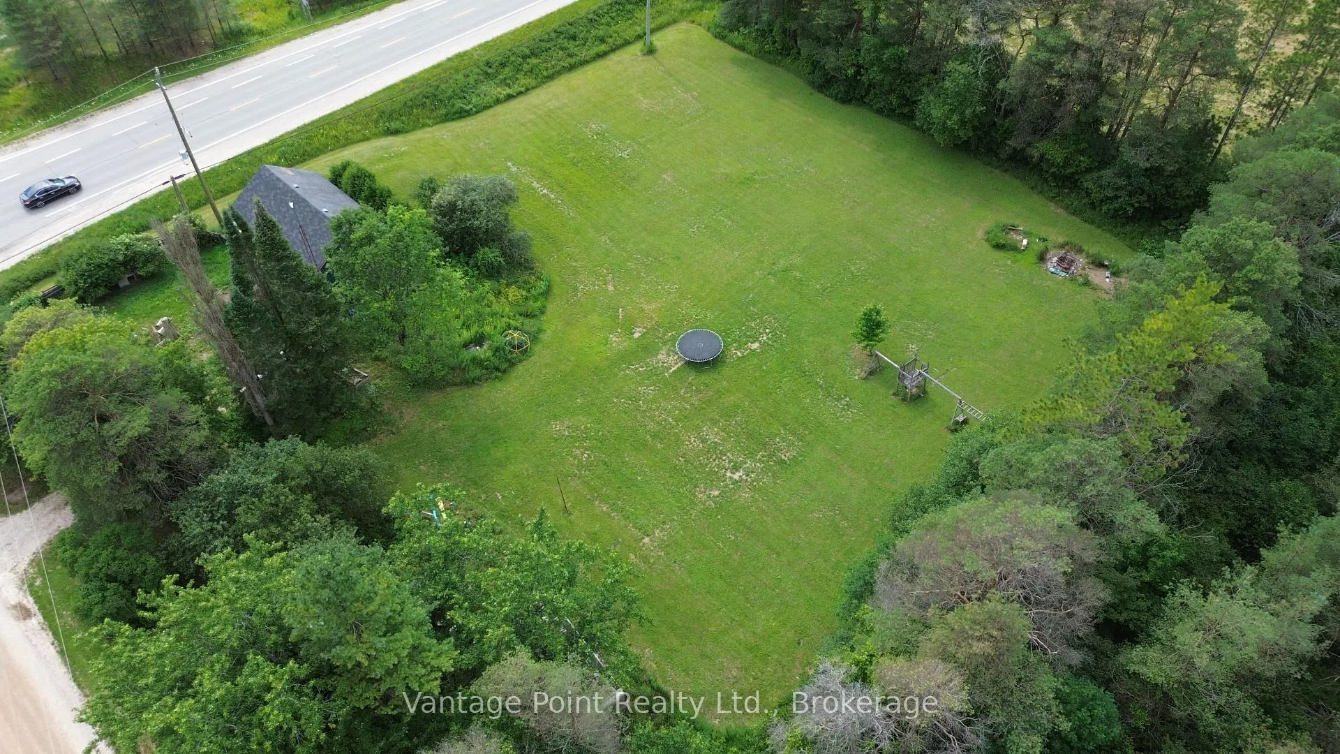 Photo 10 of 560335 70 Side Road, Chatsworth — HOMEH
