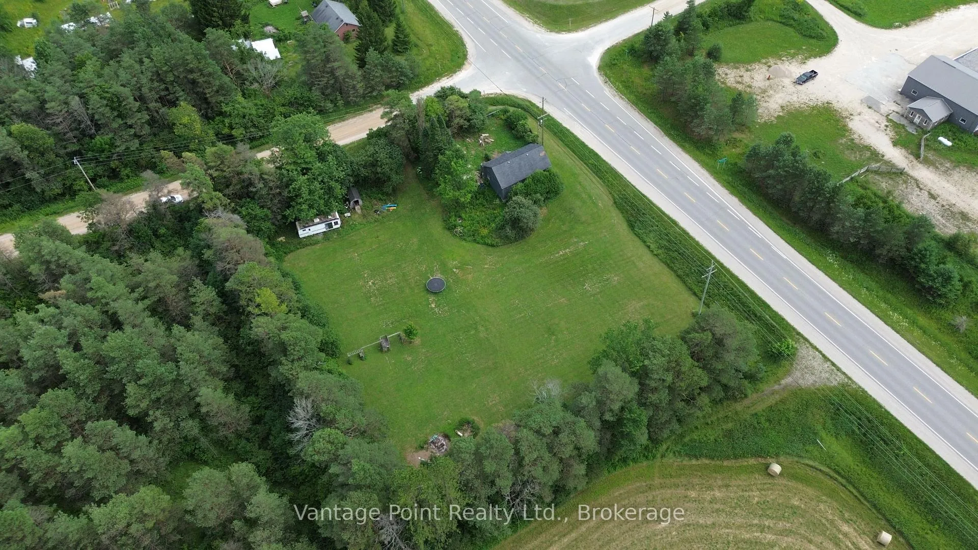 Photo 11 of 560335 70 Side Road, Chatsworth — HOMEH
