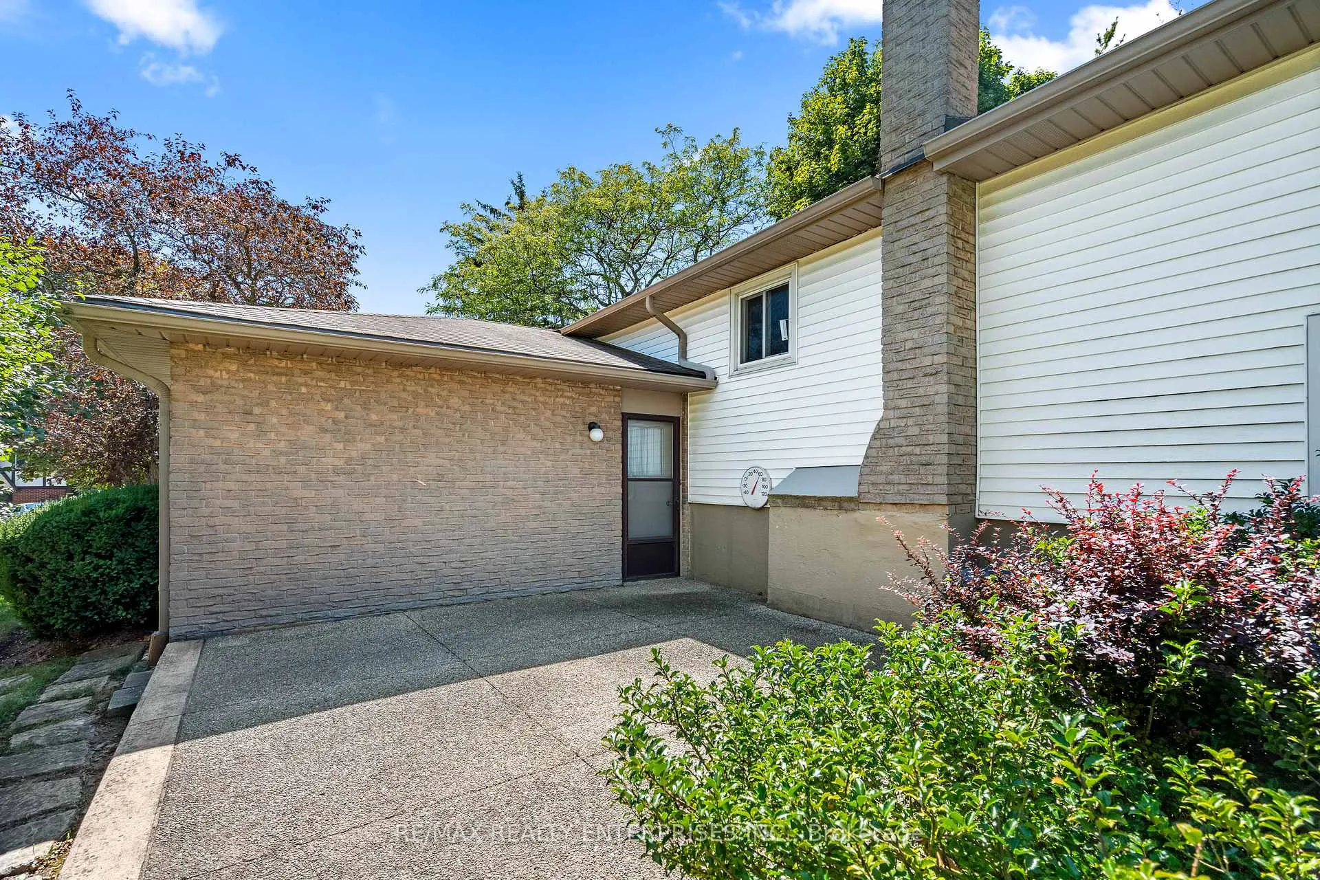 Photo 28 of 1245 Lakeview Drive, Oakville, Falgarwood — HOMEH