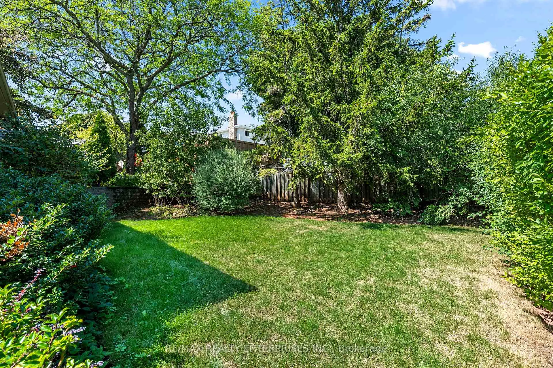 Photo 29 of 1245 Lakeview Drive, Oakville, Falgarwood — HOMEH