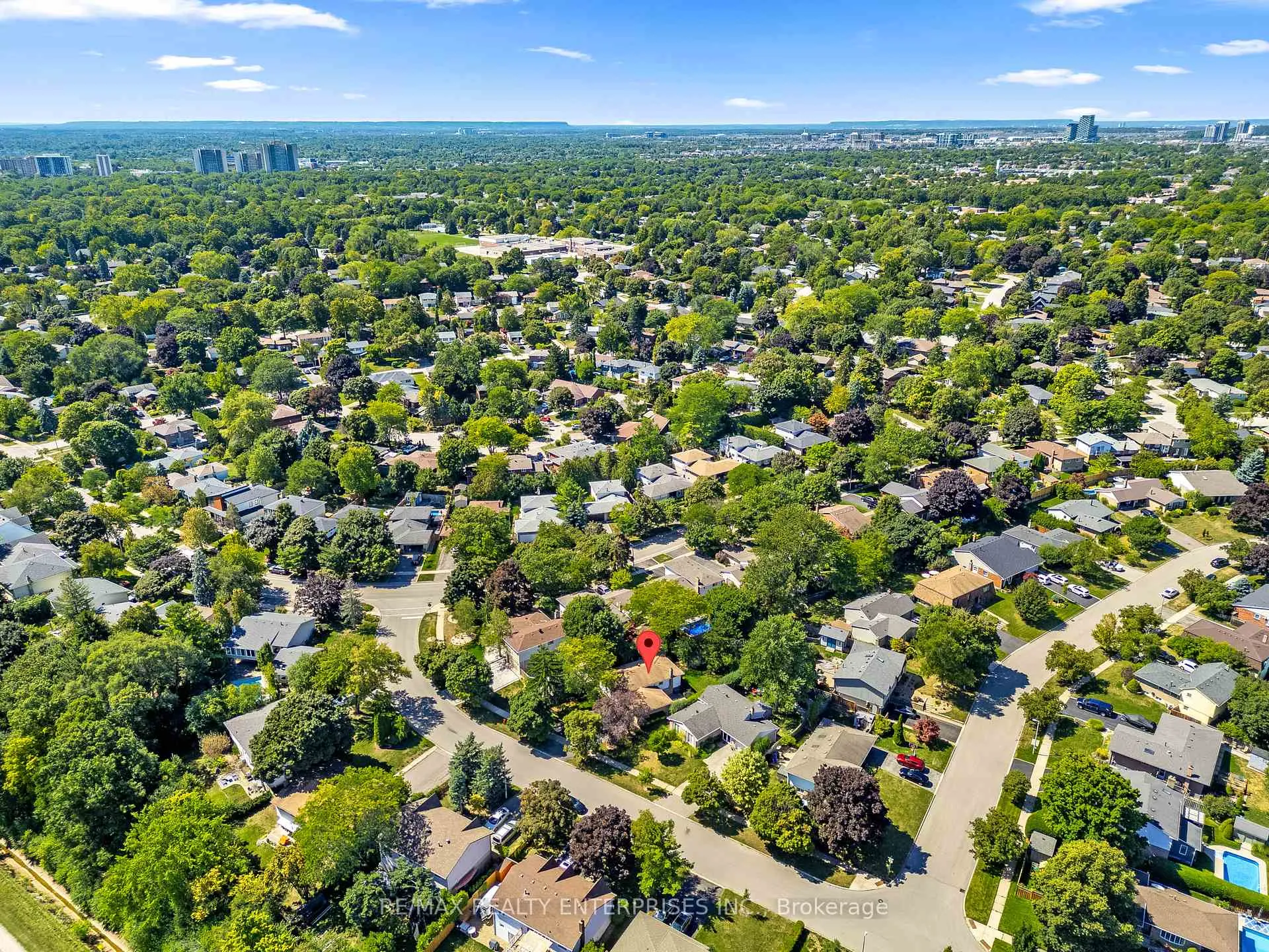 Photo 33 of 1245 Lakeview Drive, Oakville, Falgarwood — HOMEH
