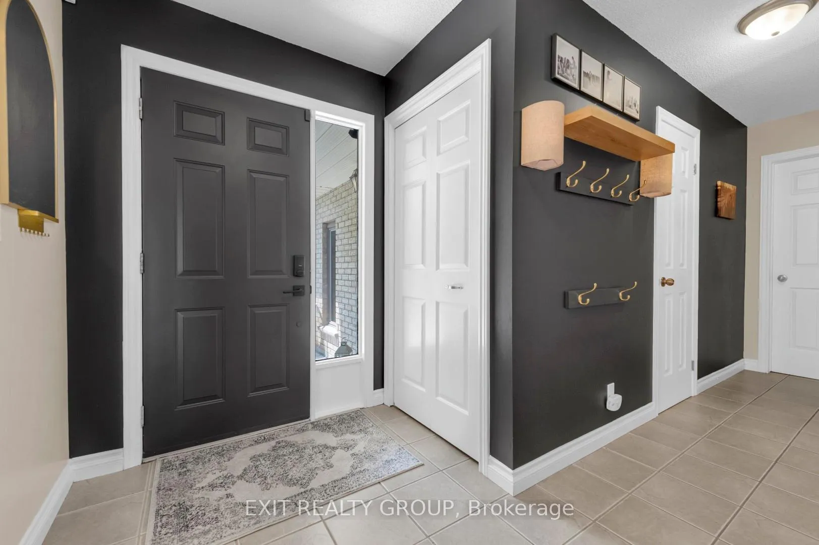 Photo 4 of 33 Dungannon Drive, Belleville — HOMEH
