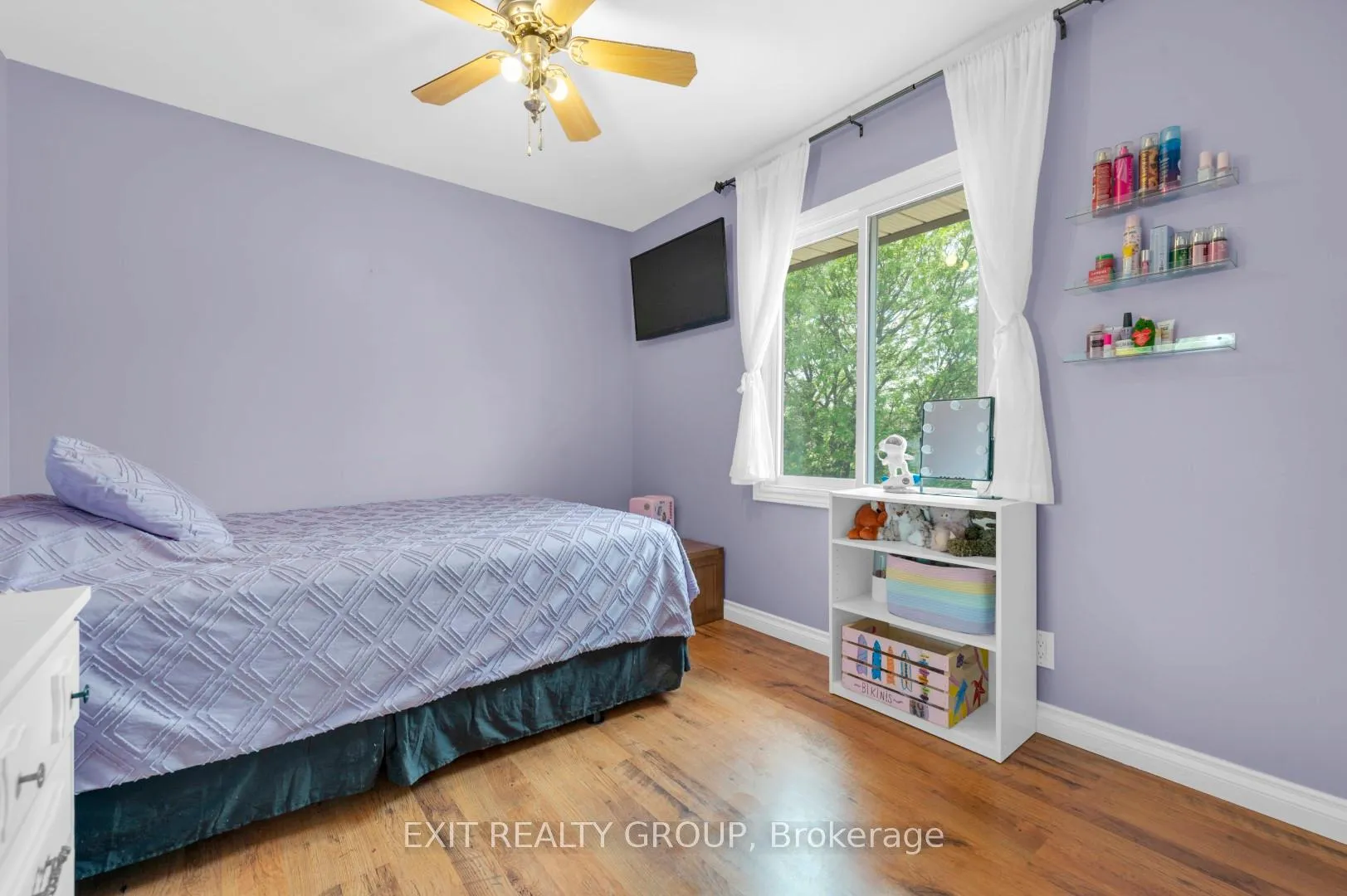 Photo 16 of 33 Dungannon Drive, Belleville — HOMEH