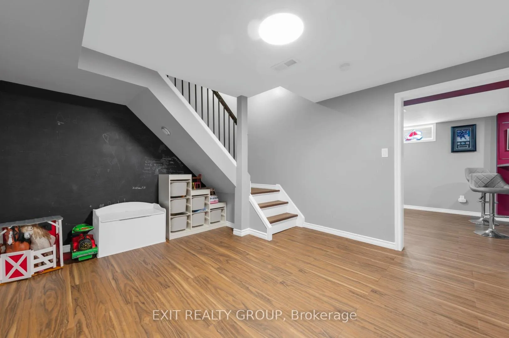 Photo 23 of 33 Dungannon Drive, Belleville — HOMEH