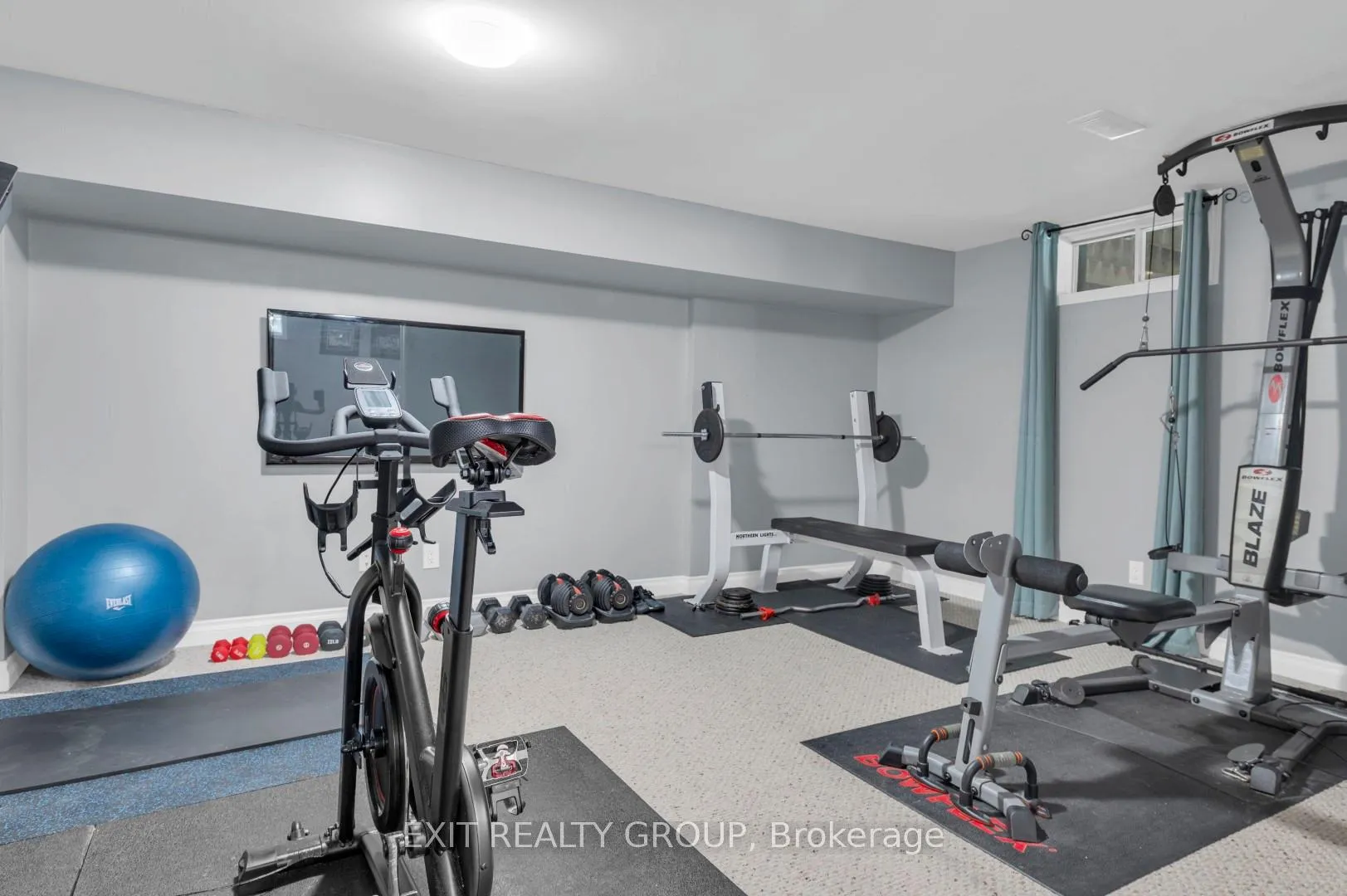 Photo 29 of 33 Dungannon Drive, Belleville — HOMEH