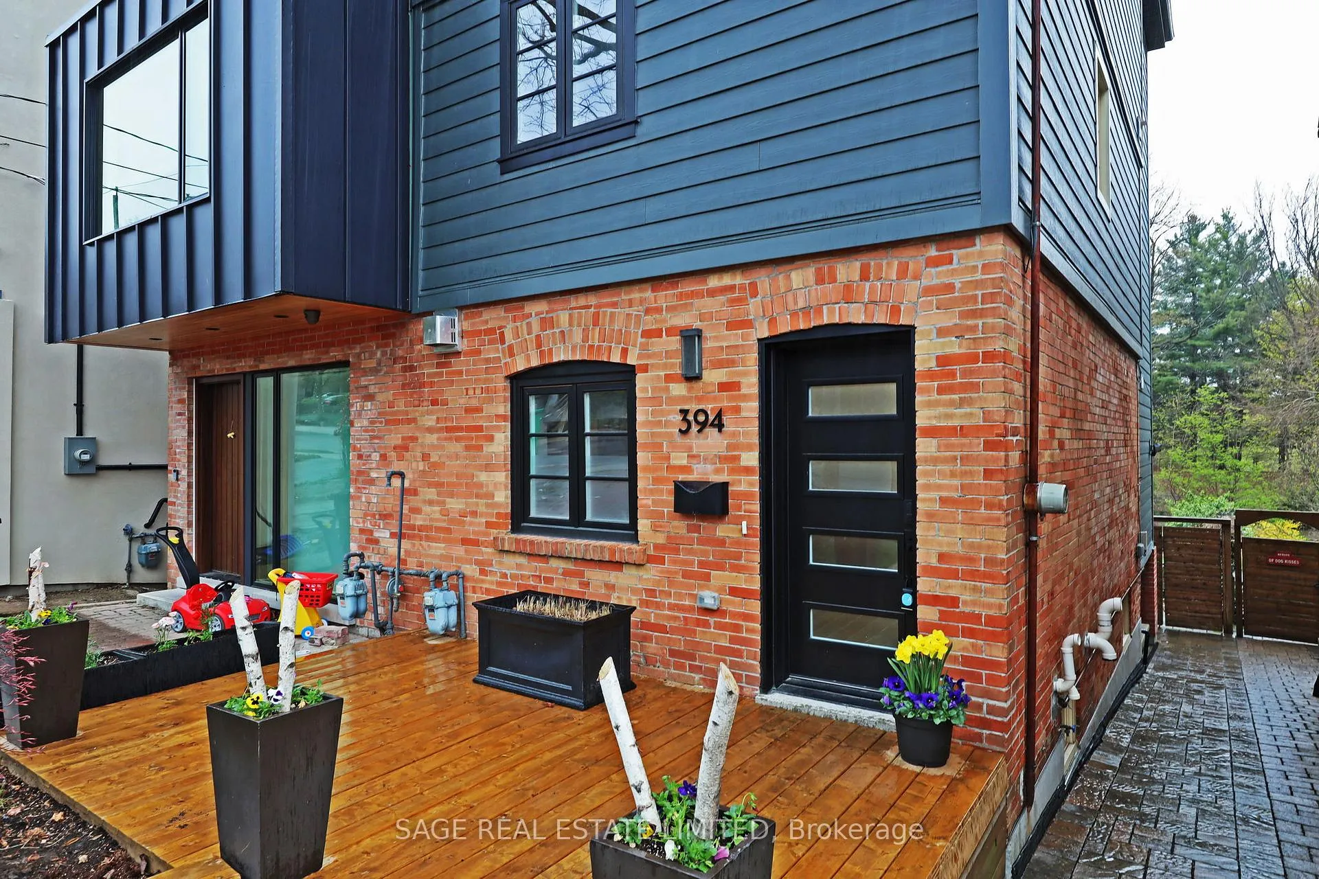 Photo 3 of 394 Keewatin Avenue, Toronto, Mount Pleasant East — HOMEH