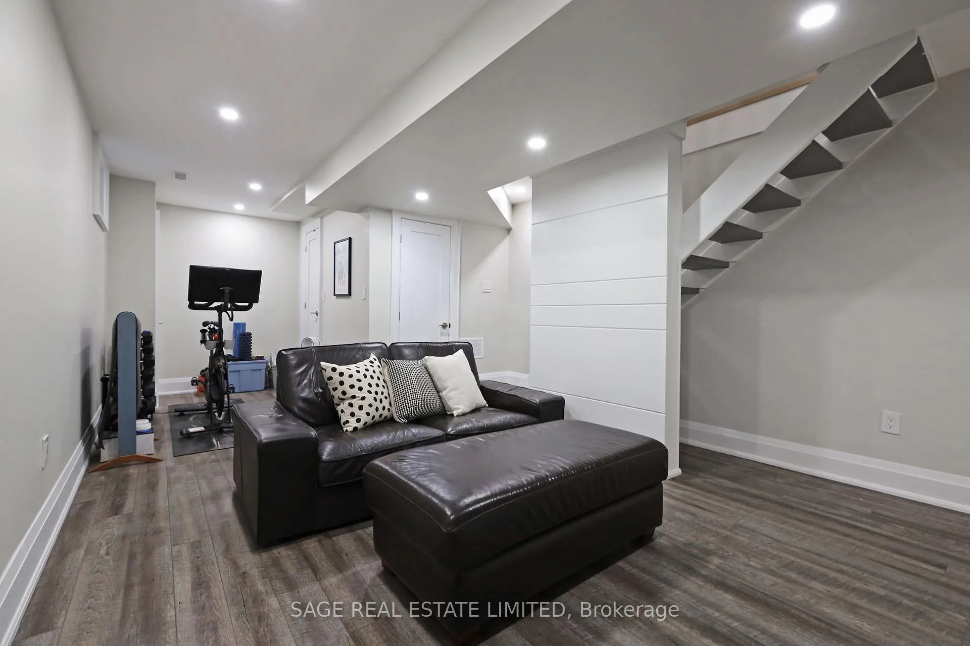 Photo 29 of 394 Keewatin Avenue, Toronto, Mount Pleasant East — HOMEH