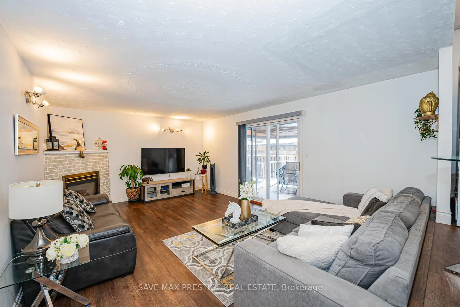 Photo 10 of 84 Wimbleton Crescent, Kitchener — HOMEH