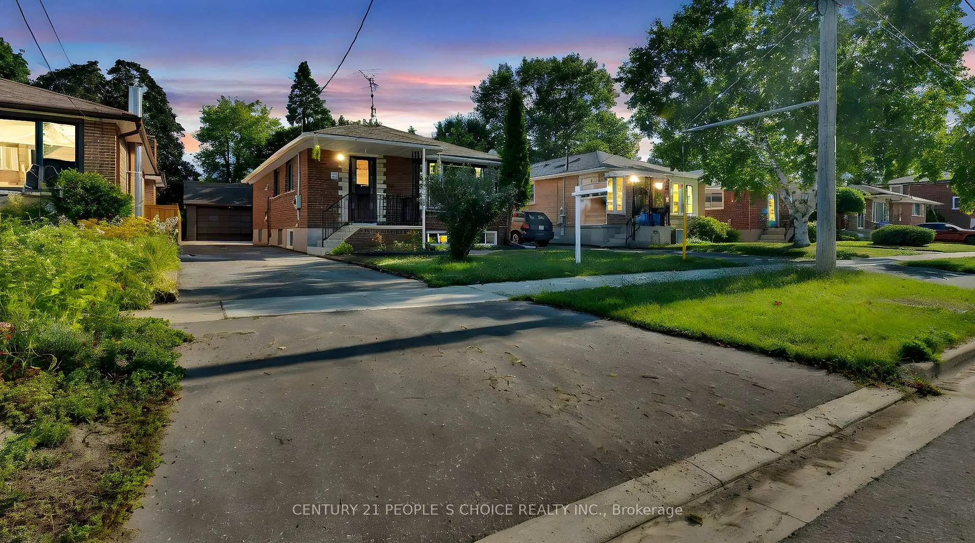 Photo 1 of 105 Byng Avenue, Oshawa, Centennial — HOMEH