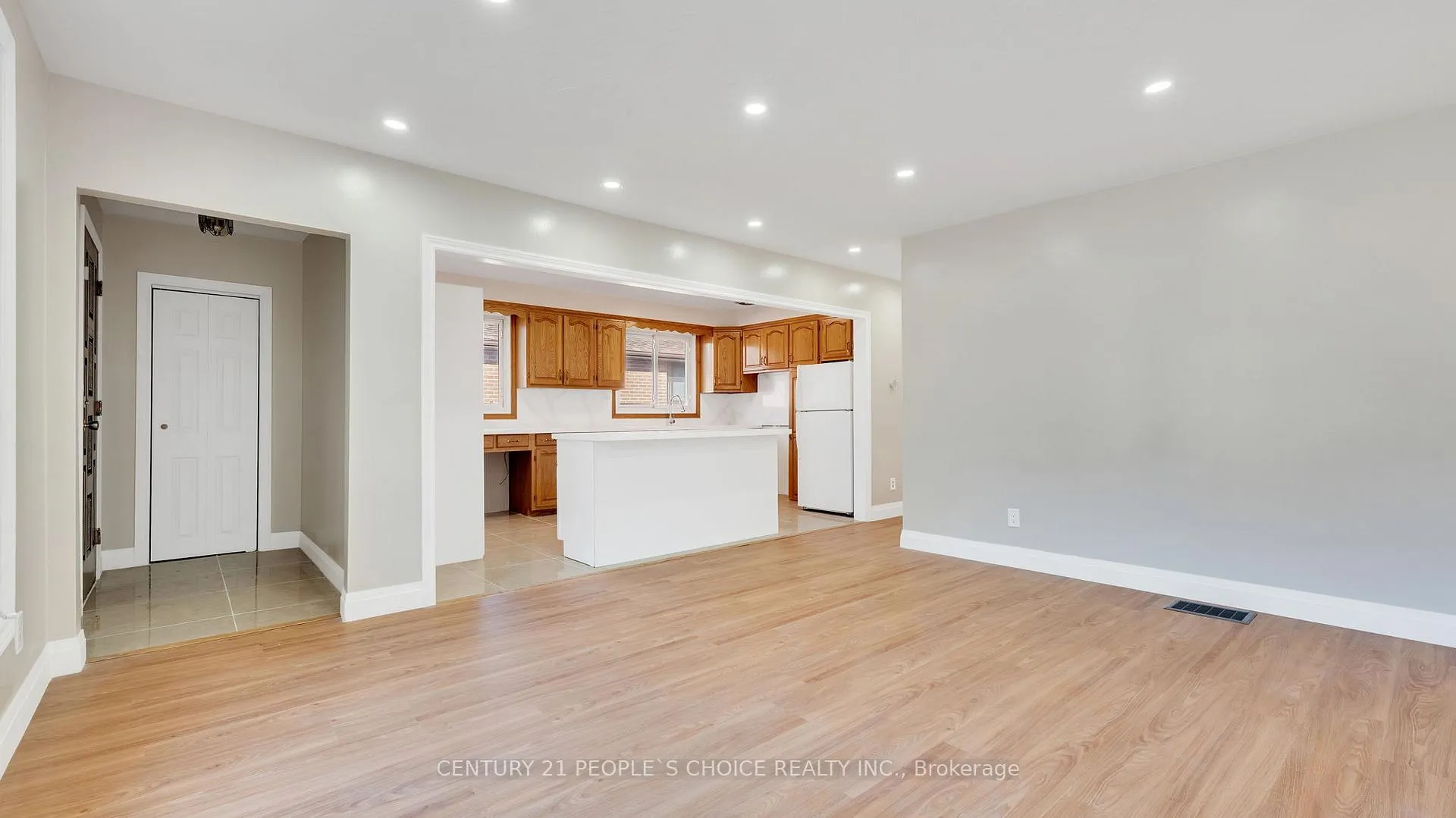 Photo 7 of 105 Byng Avenue, Oshawa, Centennial — HOMEH